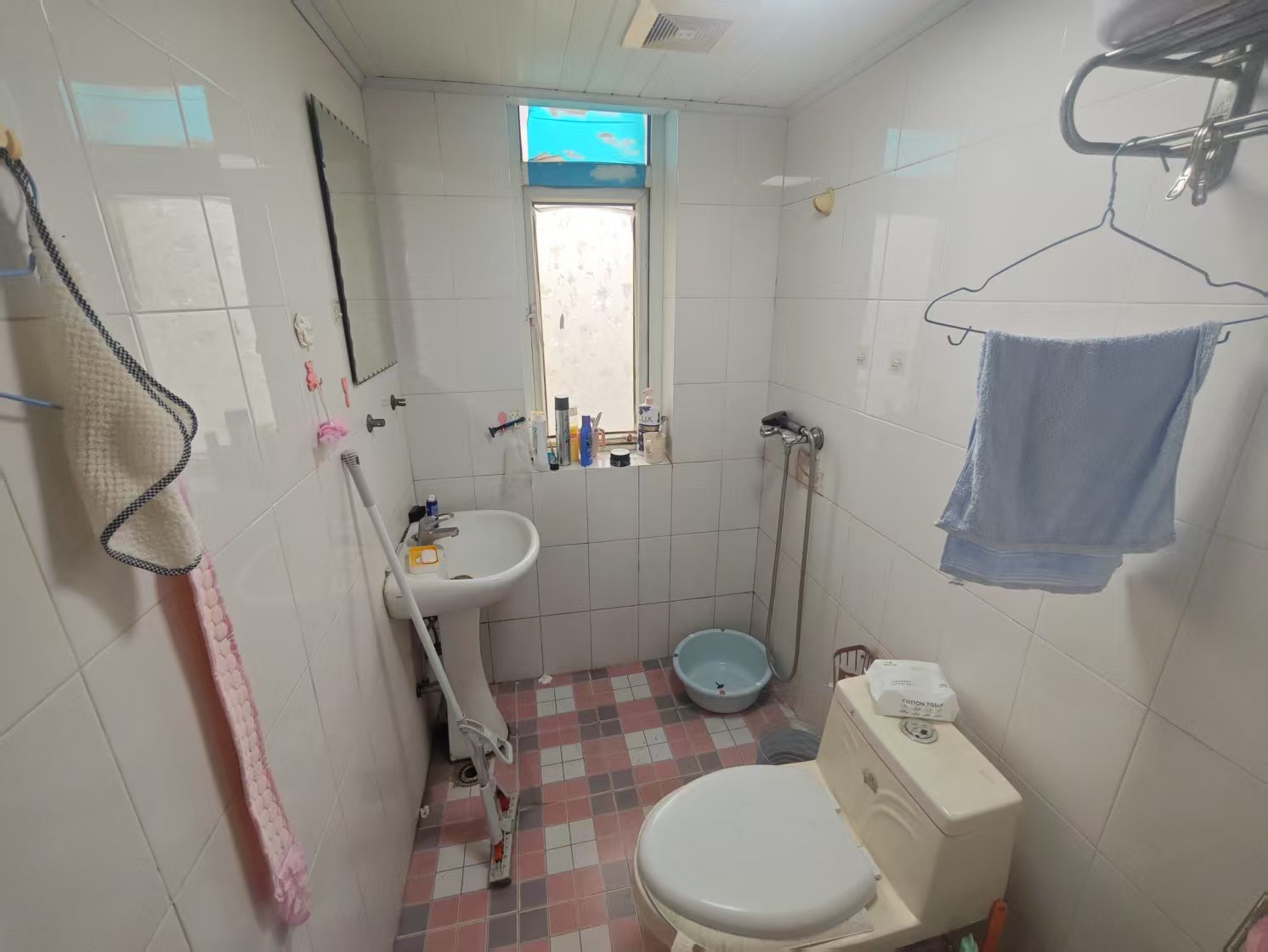文峰路17号 1室1厅1卫 48m&sup2;