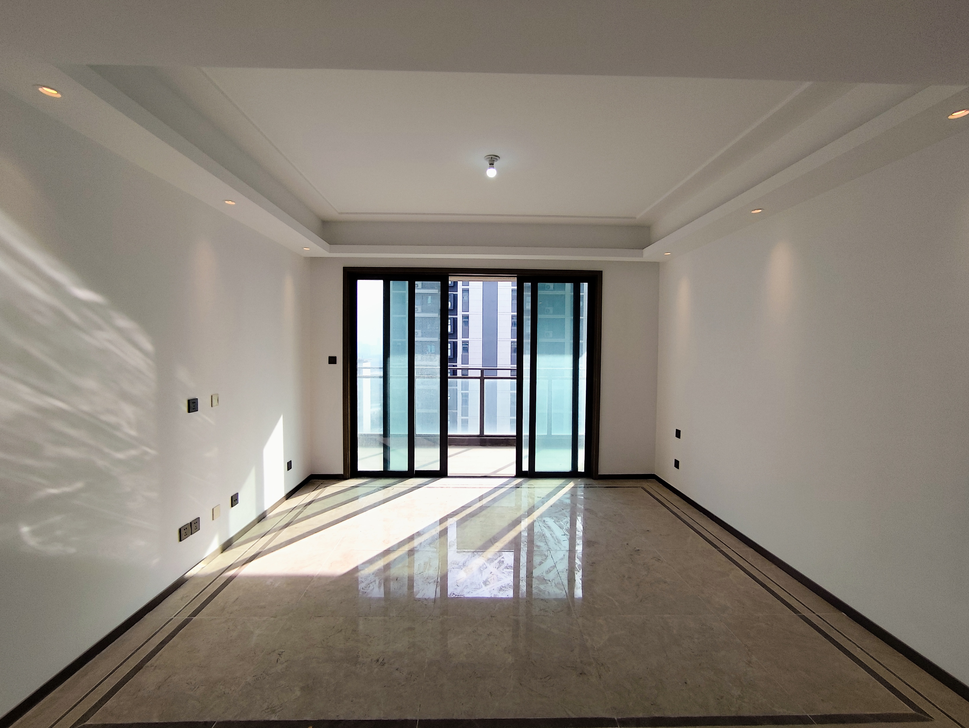 都会沁园 4室2厅2卫 149.9m&sup2;