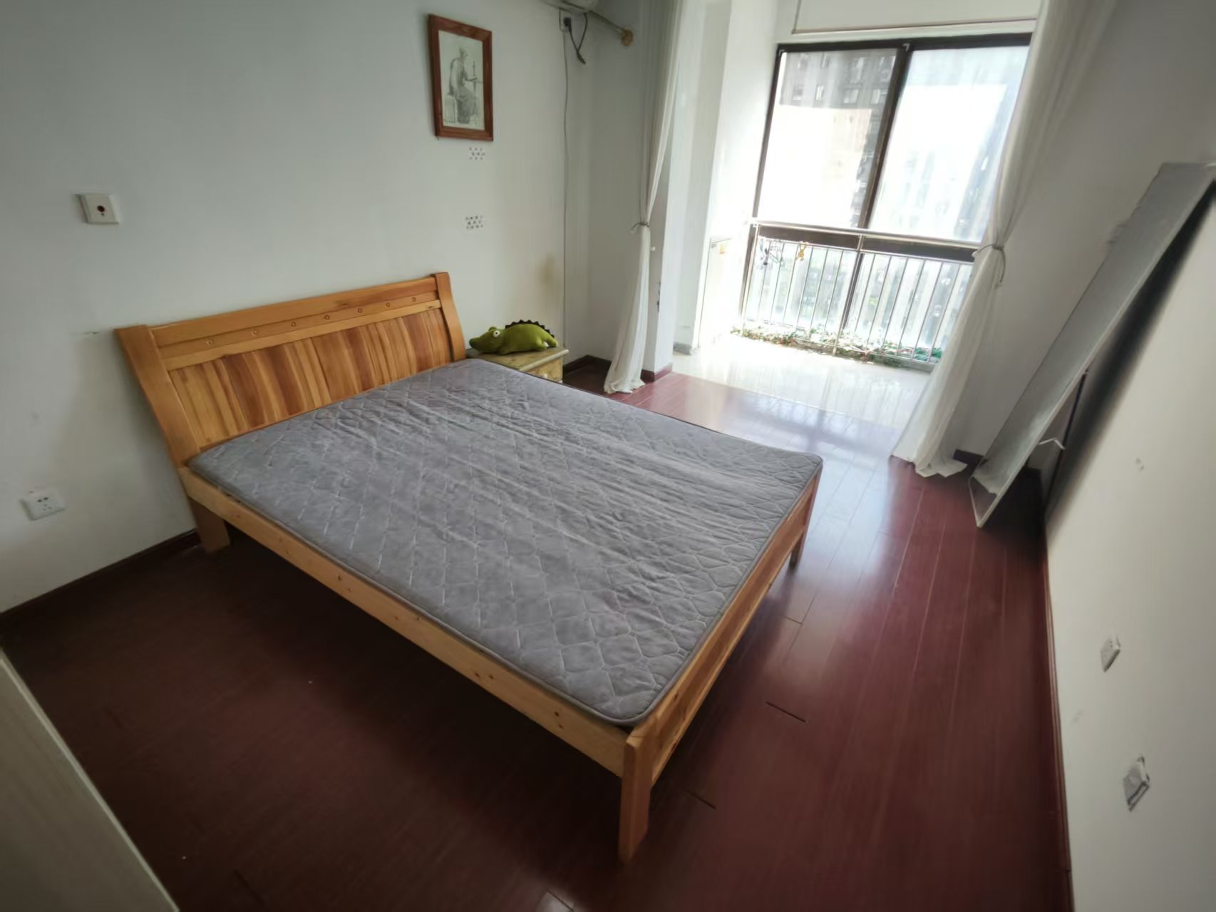 紫东南苑北区 4室1厅1卫 128m&sup2;
