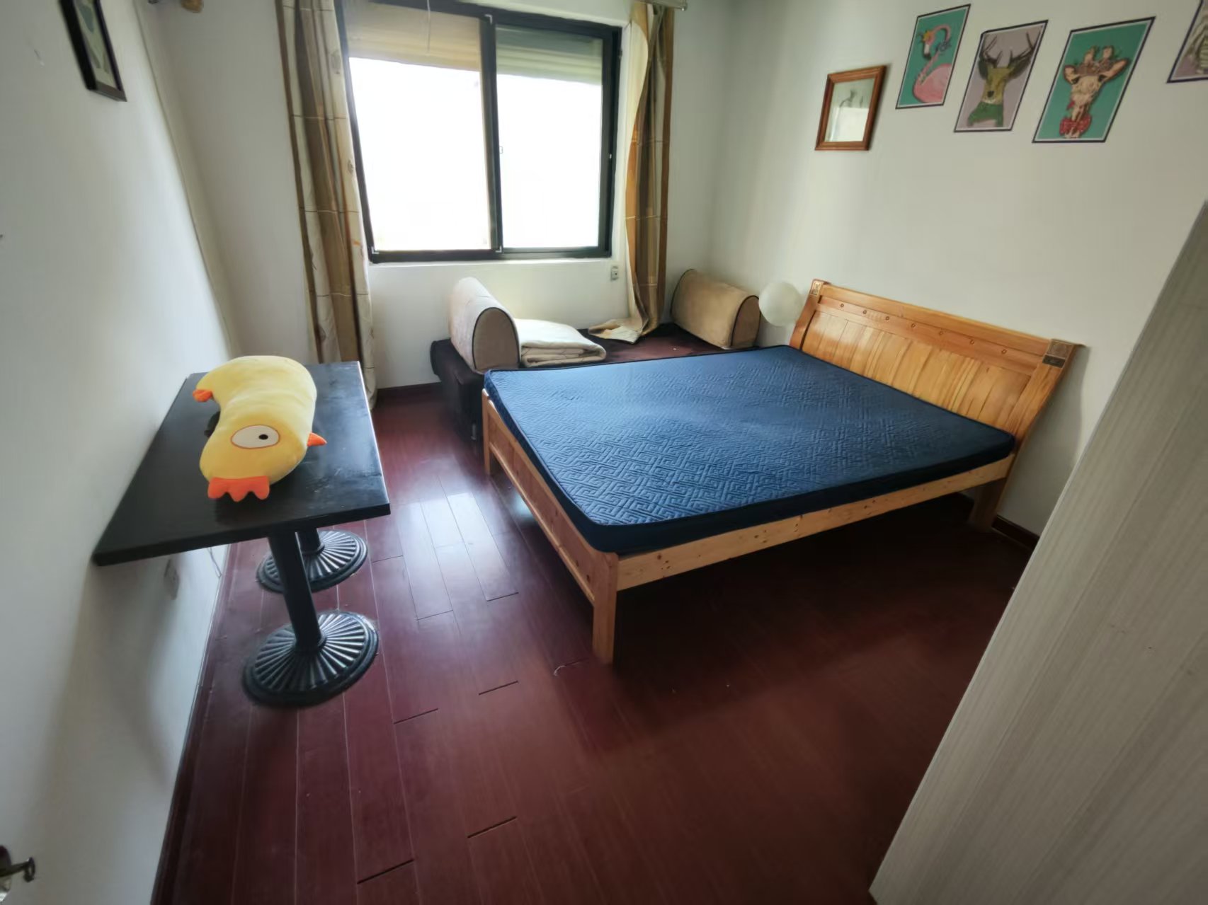 紫东南苑北区 4室1厅1卫 128m&sup2;