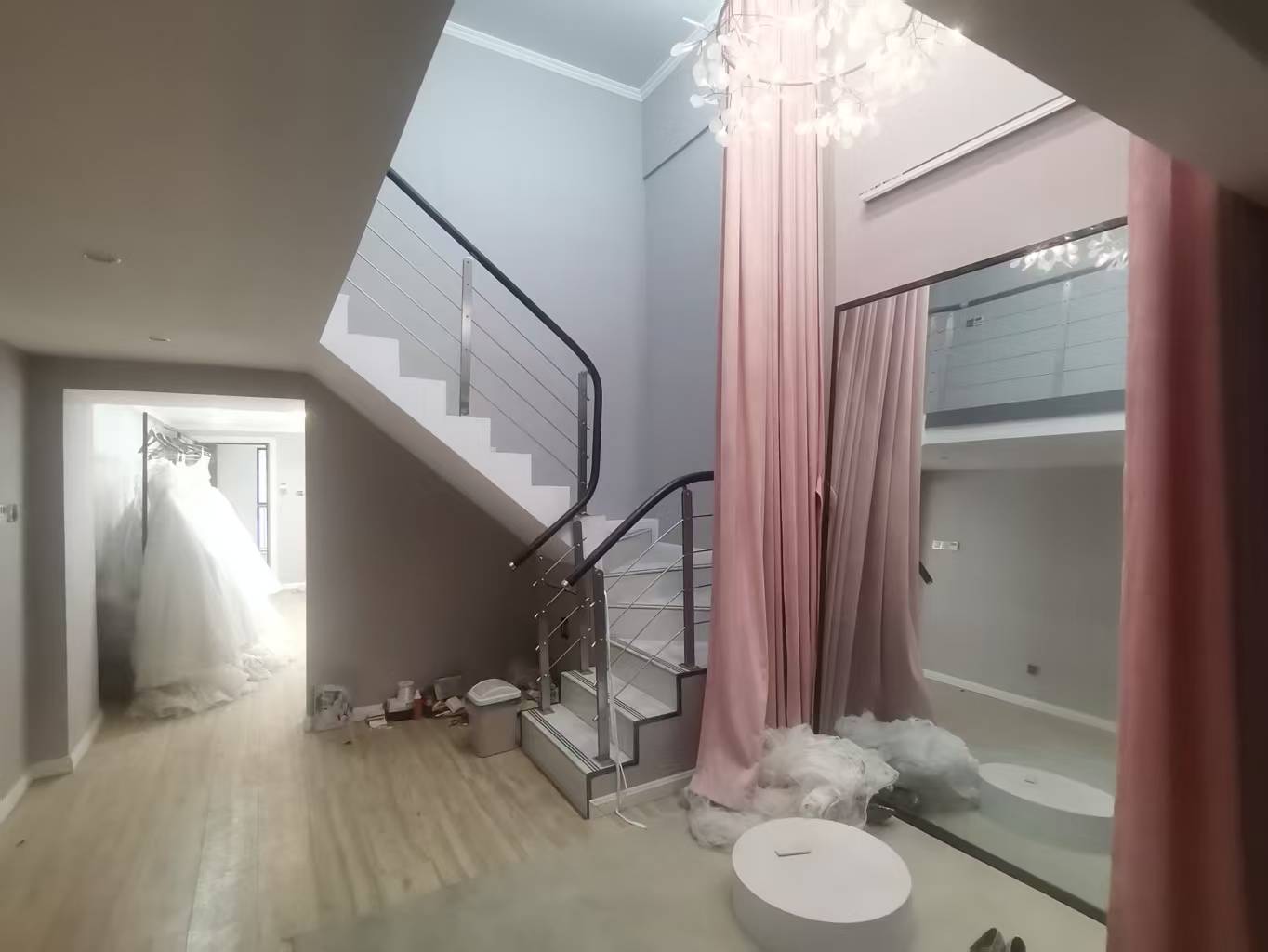 恒隆国际 2室2厅1卫 70.00m&sup2;