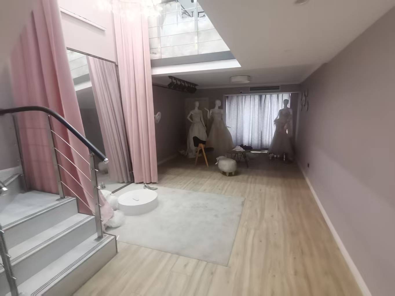 恒隆国际 2室2厅1卫 70.00m&sup2;