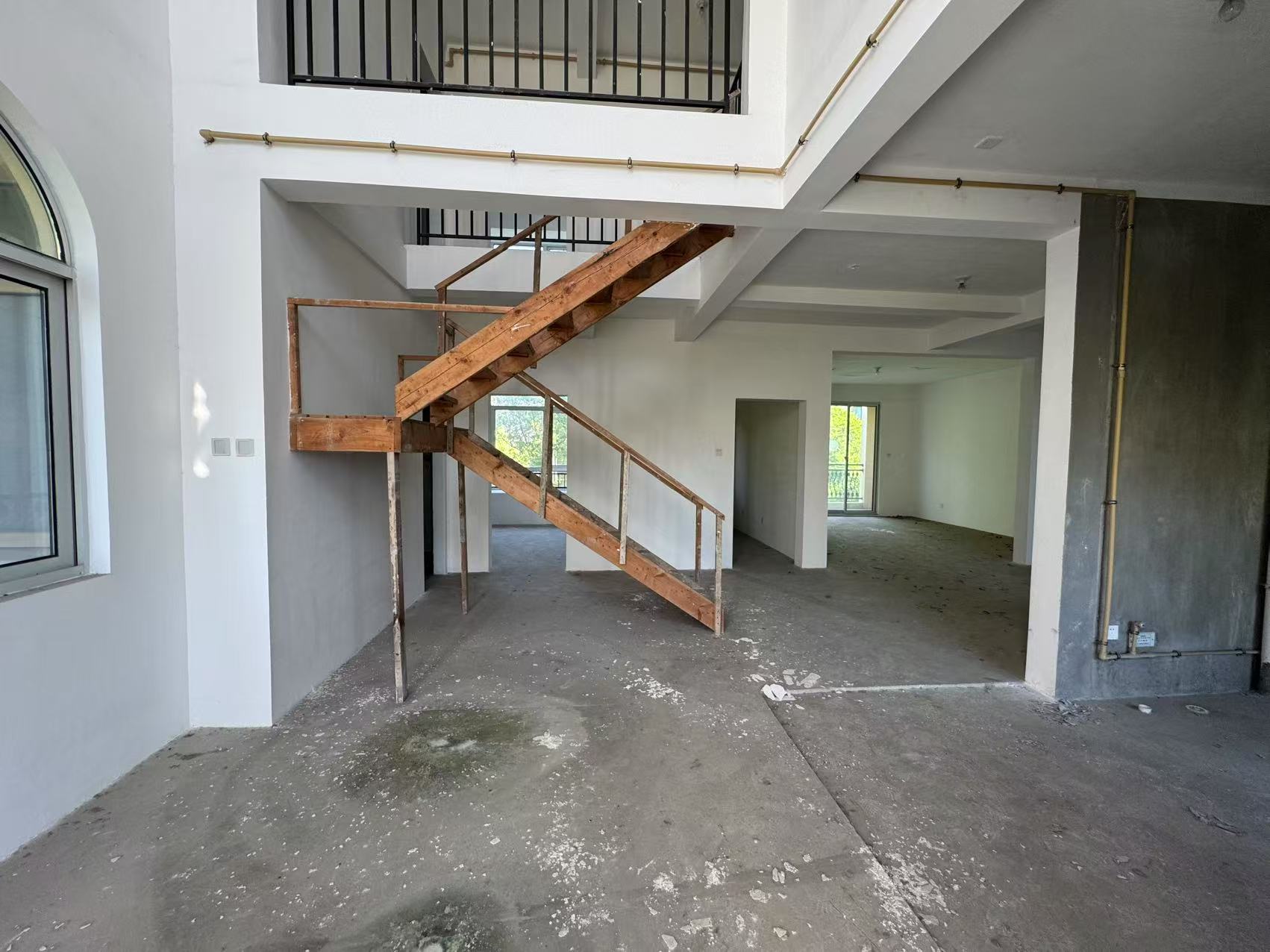军山花园 5室2厅3卫 246.71m&sup2;