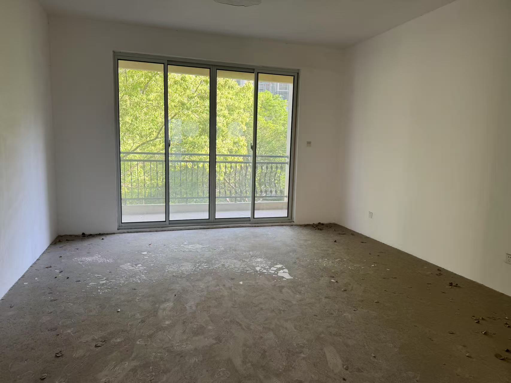 军山花园 5室2厅3卫 246.71m&sup2;