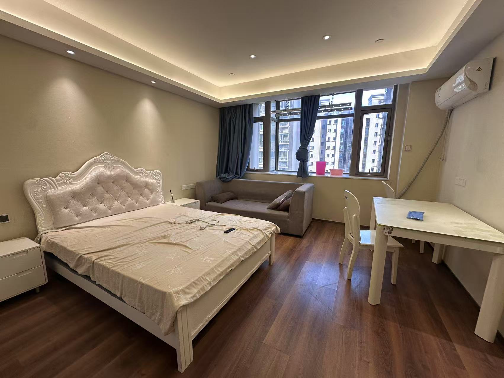 中港金座 1室1厅1卫 52.00m&sup2;