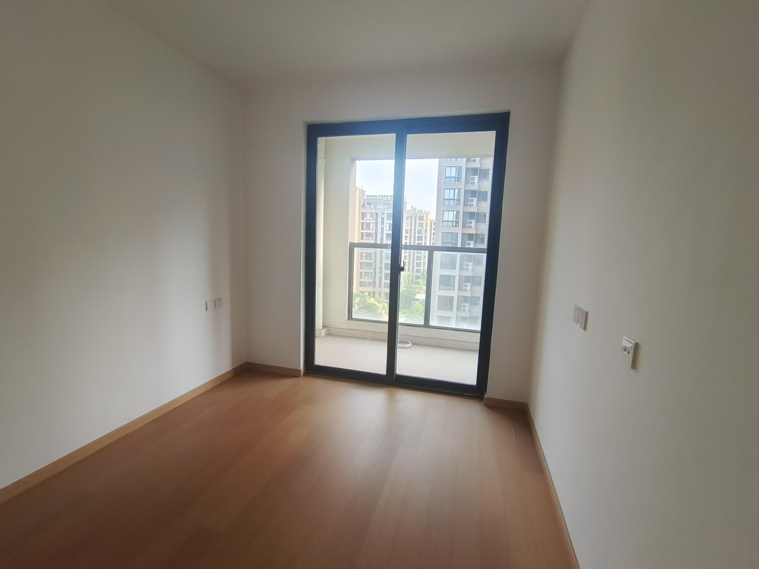时光漫城 4室2厅2卫 124.51m&sup2;