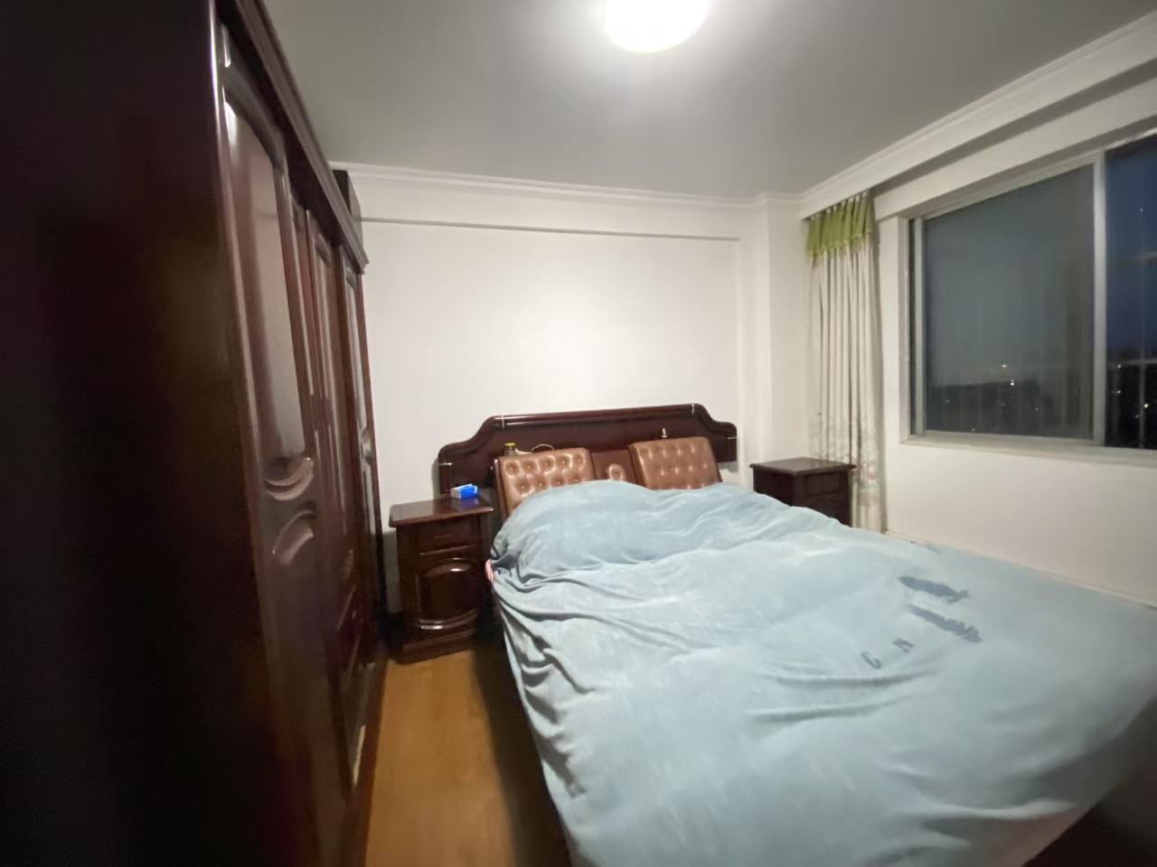 中南大厦 2室1厅1卫 115m&sup2;
