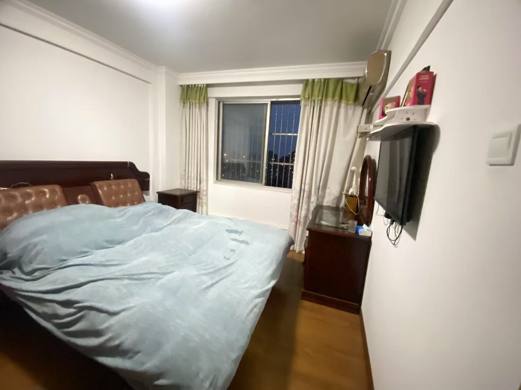中南大厦 2室1厅1卫 115m²