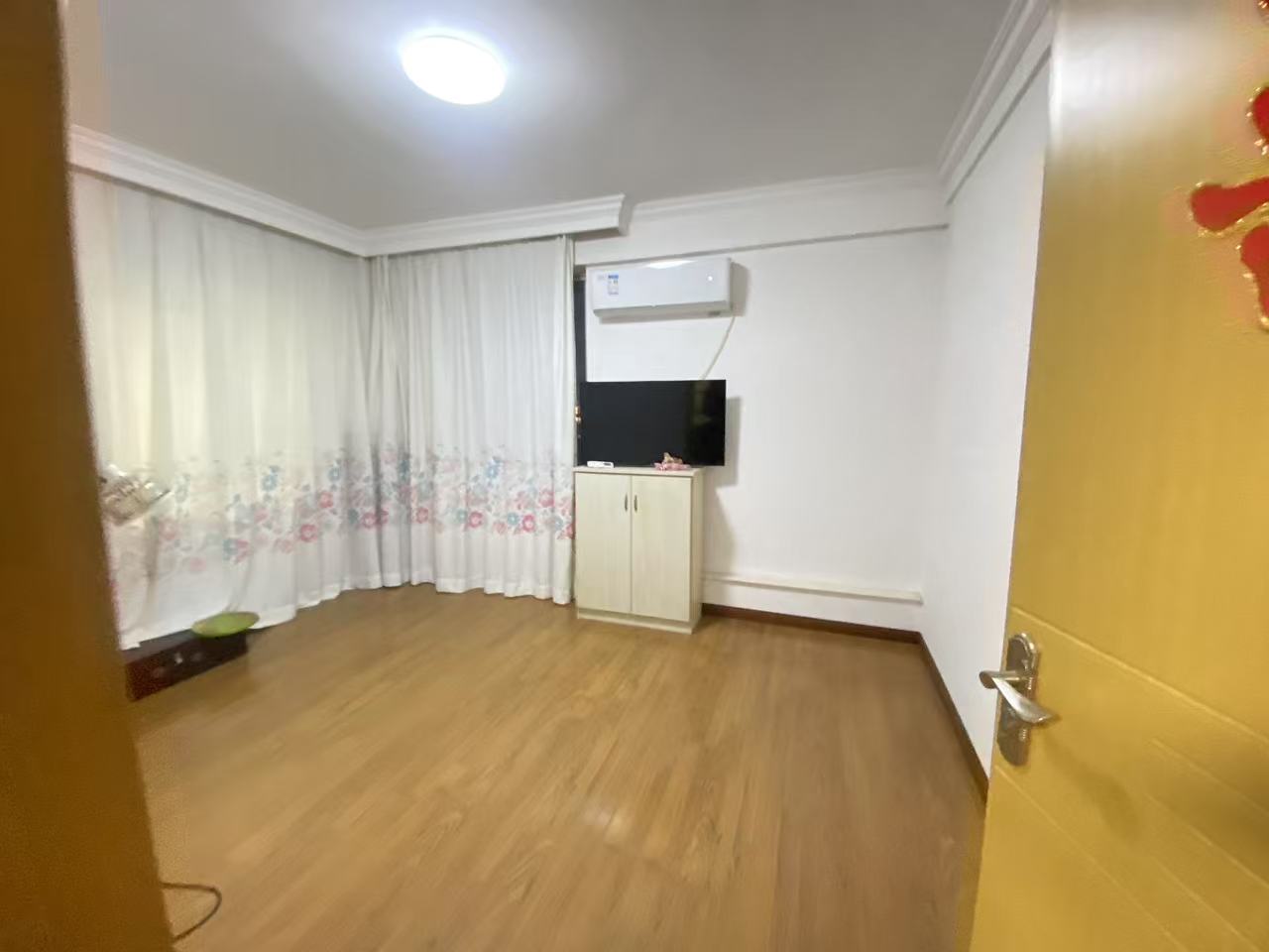 中南大厦 2室1厅1卫 115m&sup2;