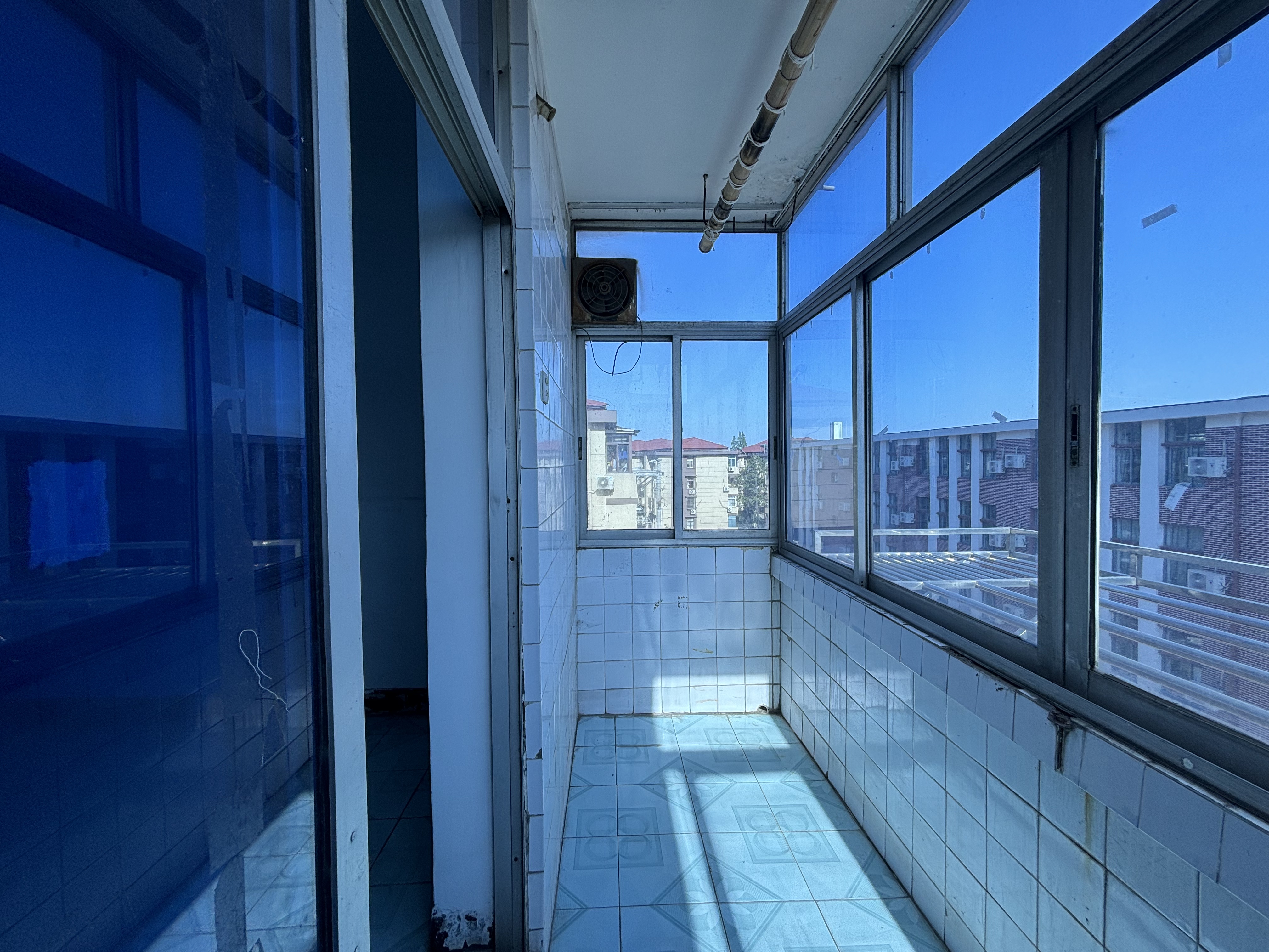 虹桥新村(朝霞路) 3室1厅1卫 72.64m&sup2;