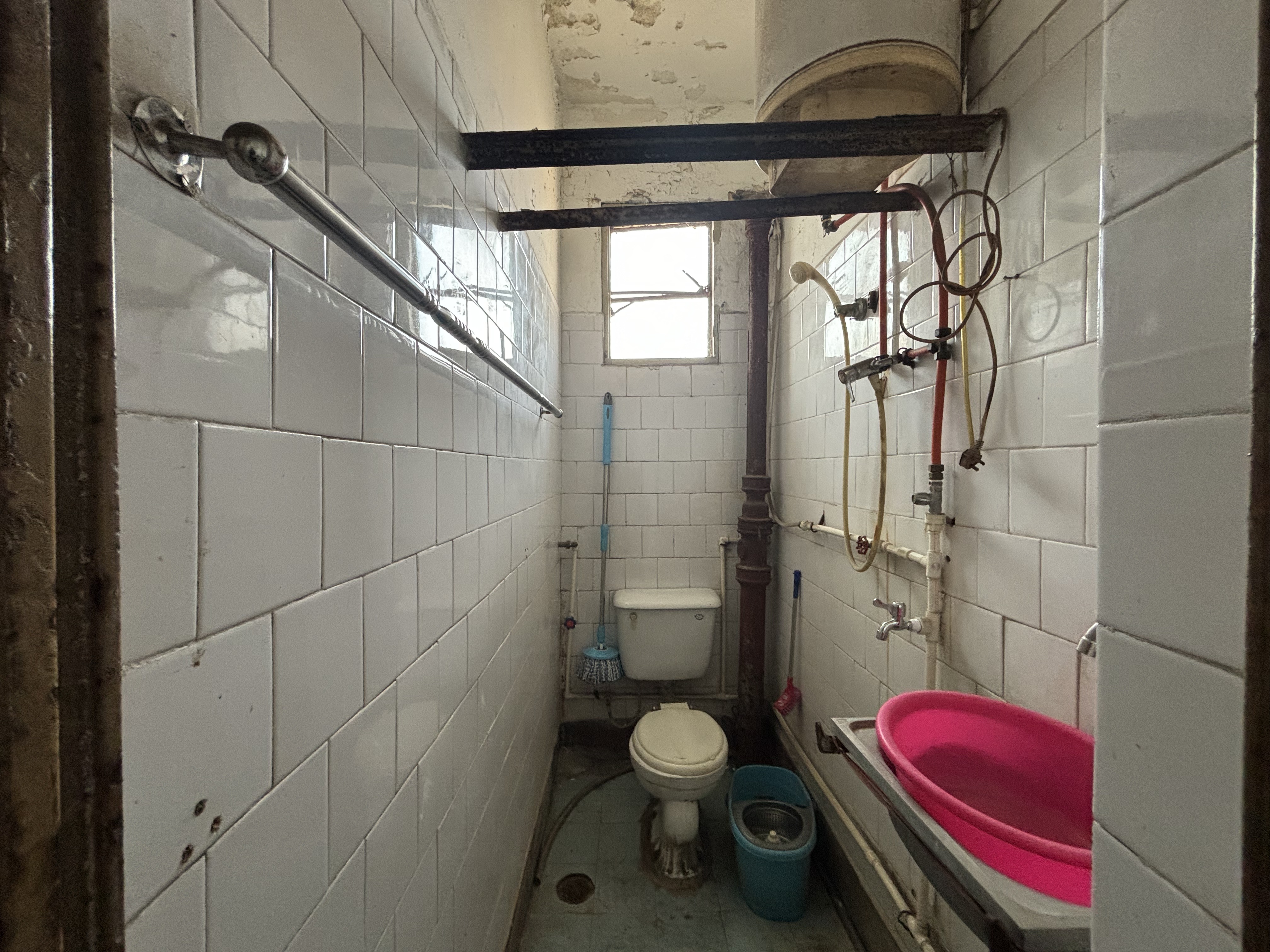 虹桥新村(朝霞路) 3室1厅1卫 72.64m&sup2;