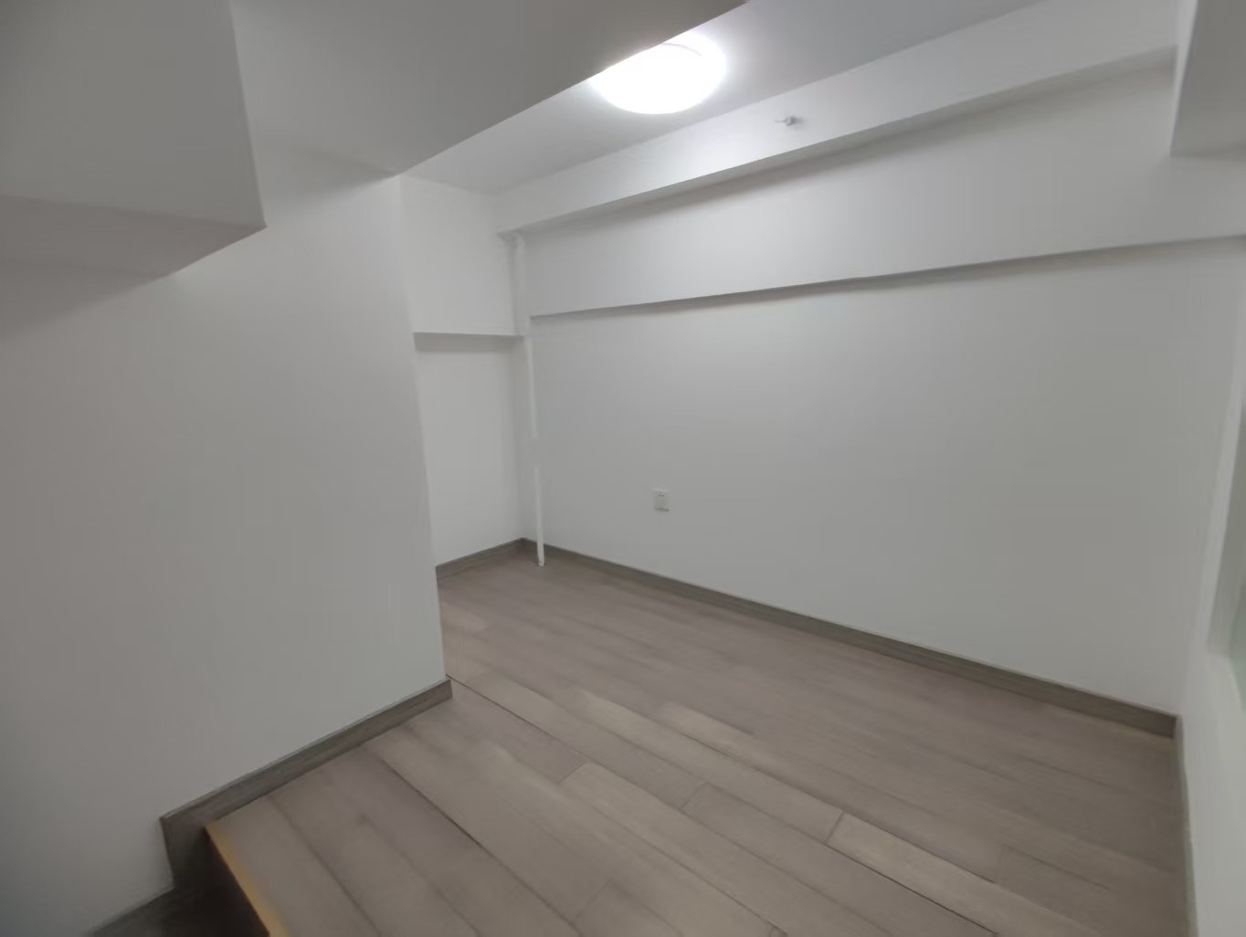 赛格时代广场 2室1厅1卫 39m&sup2;