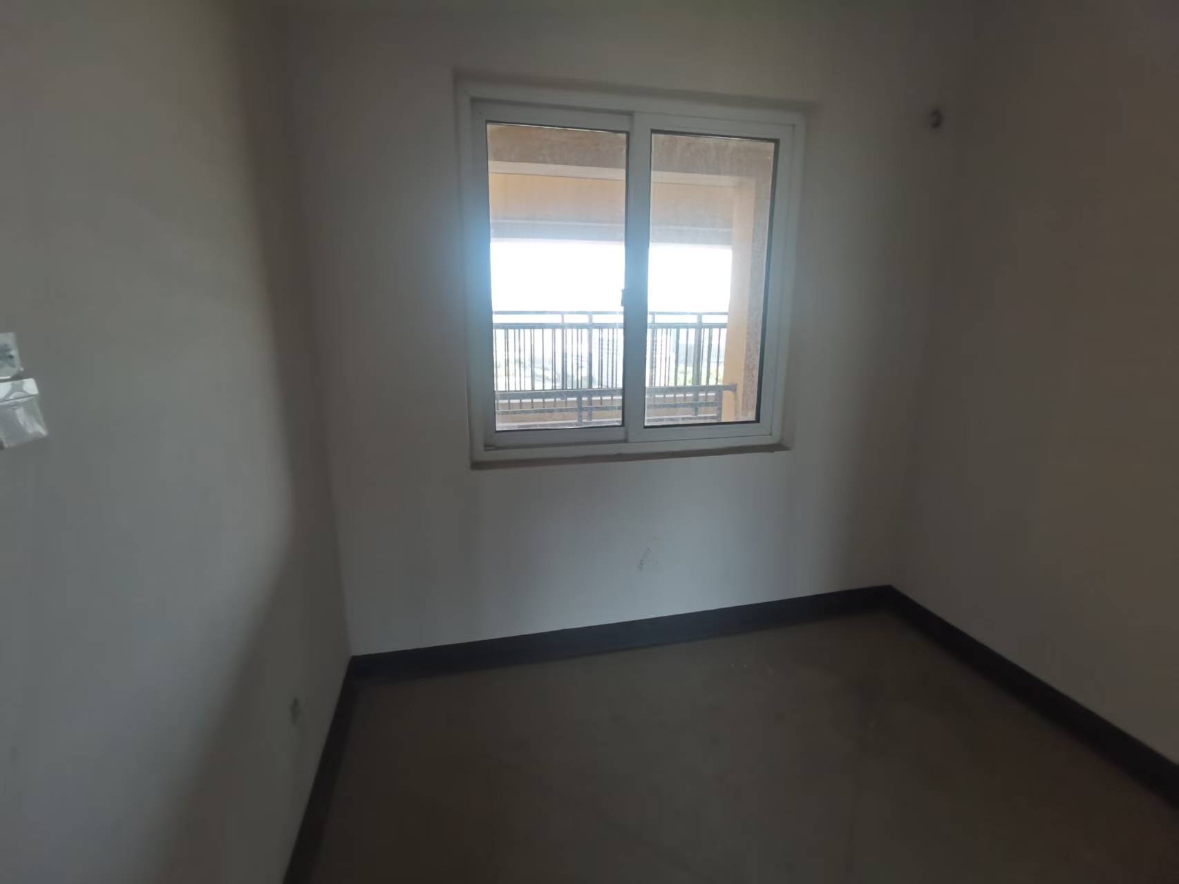 世茂新界 3室2厅1卫 90.53m&sup2;
