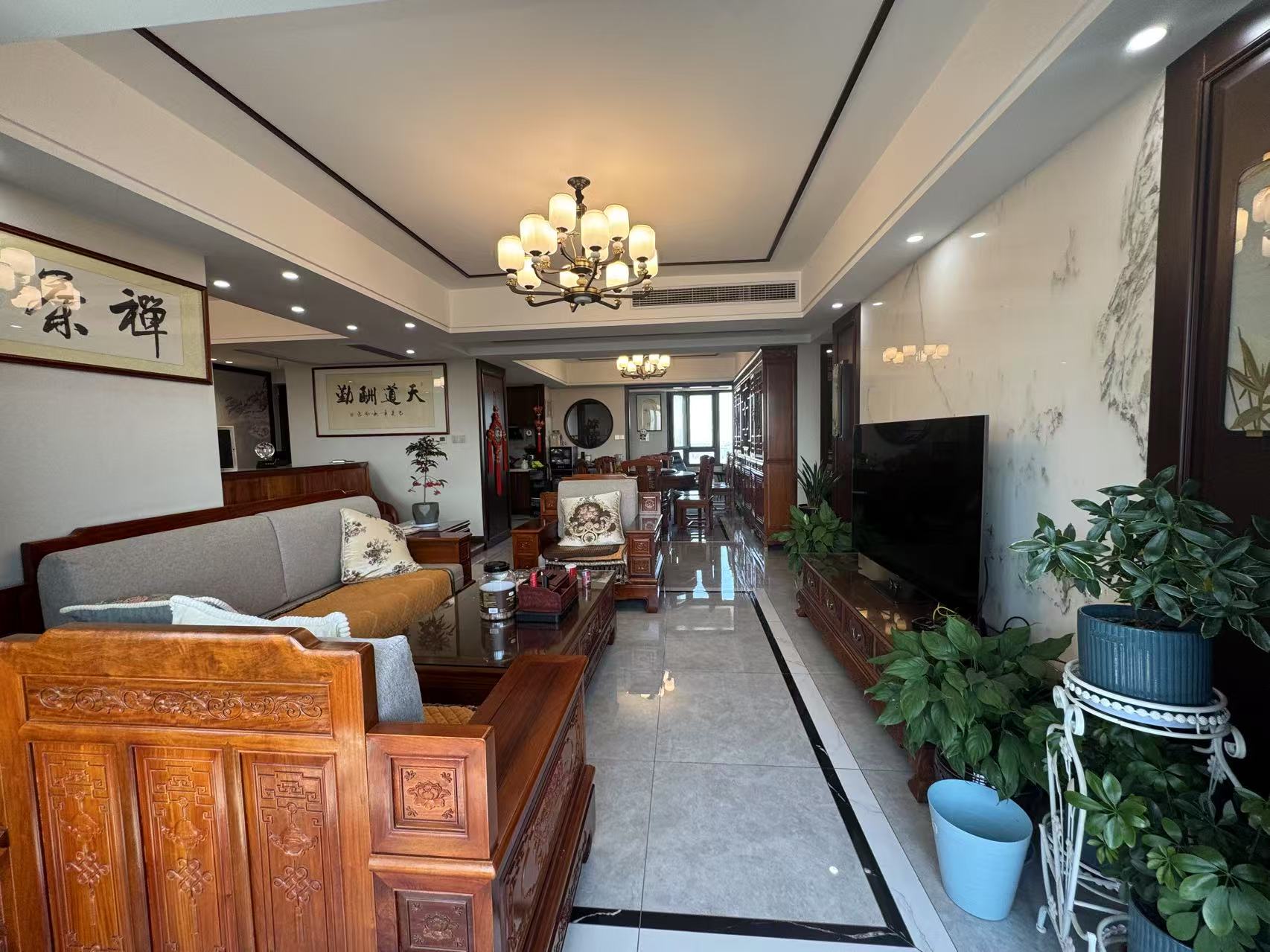 保利香槟国际 4室2厅2卫 161.00m&sup2;