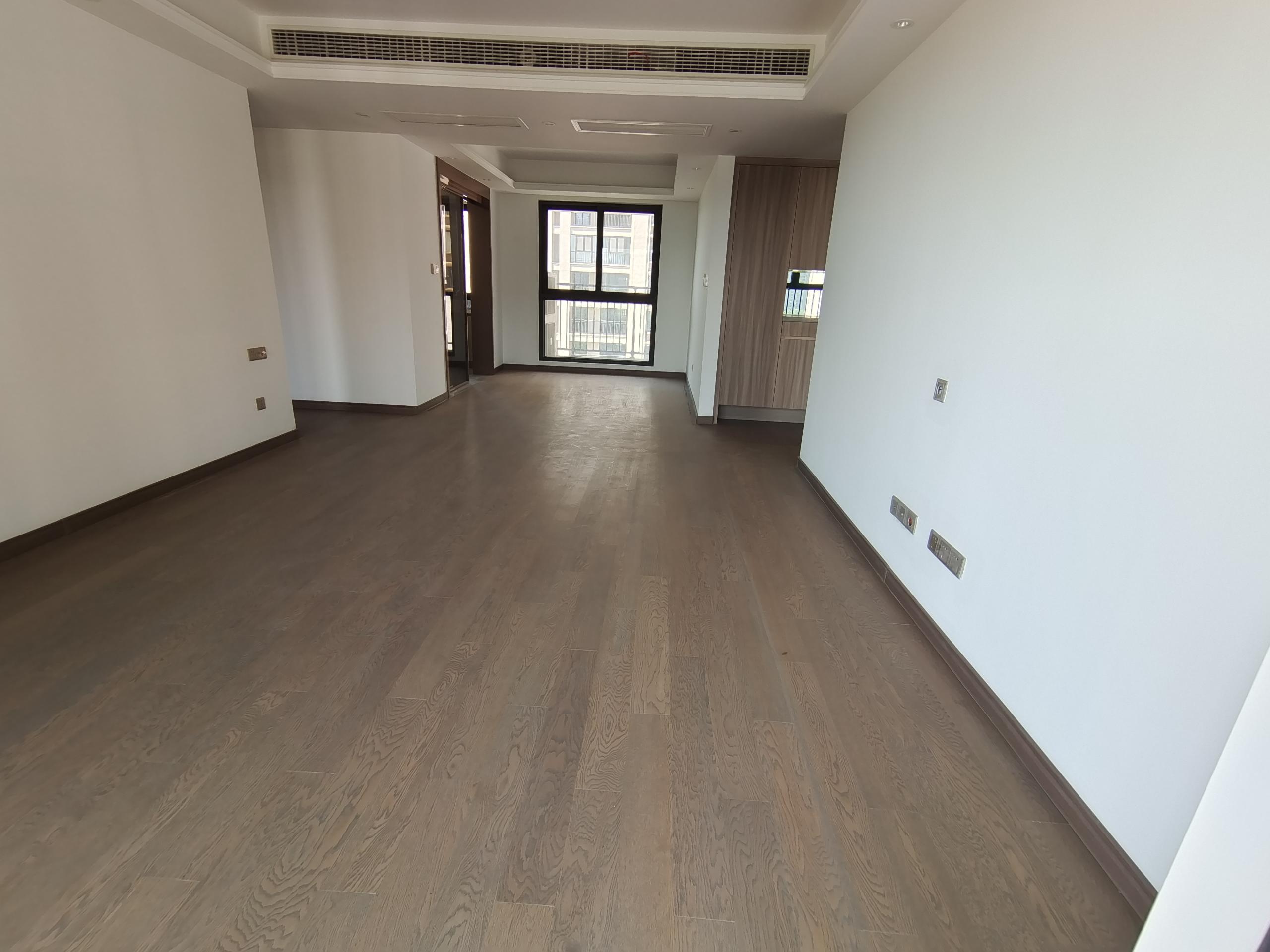 中海上东区 4室2厅2卫 143m&sup2;