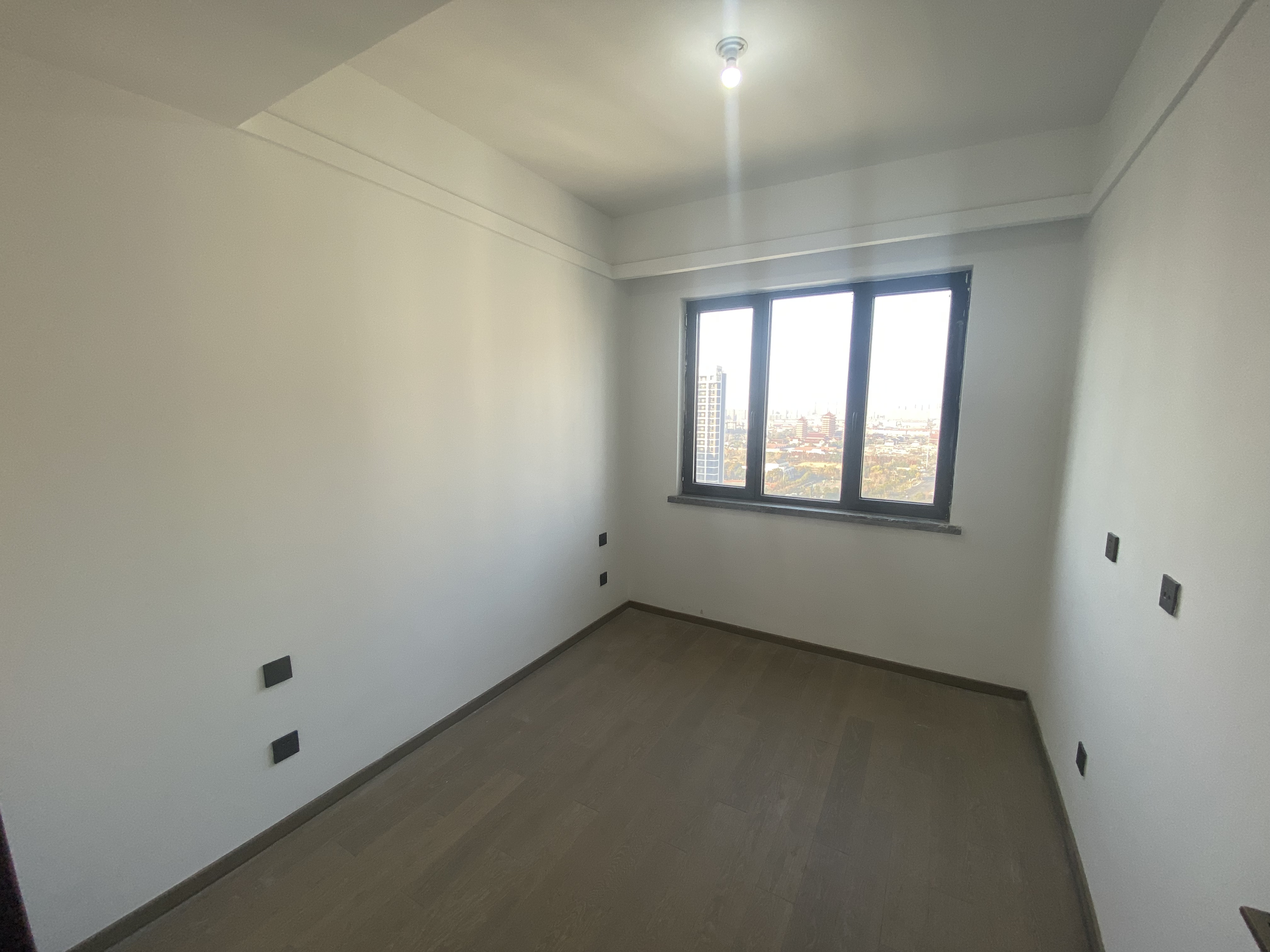 都会沁园 3室2厅2卫 123.17m&sup2;