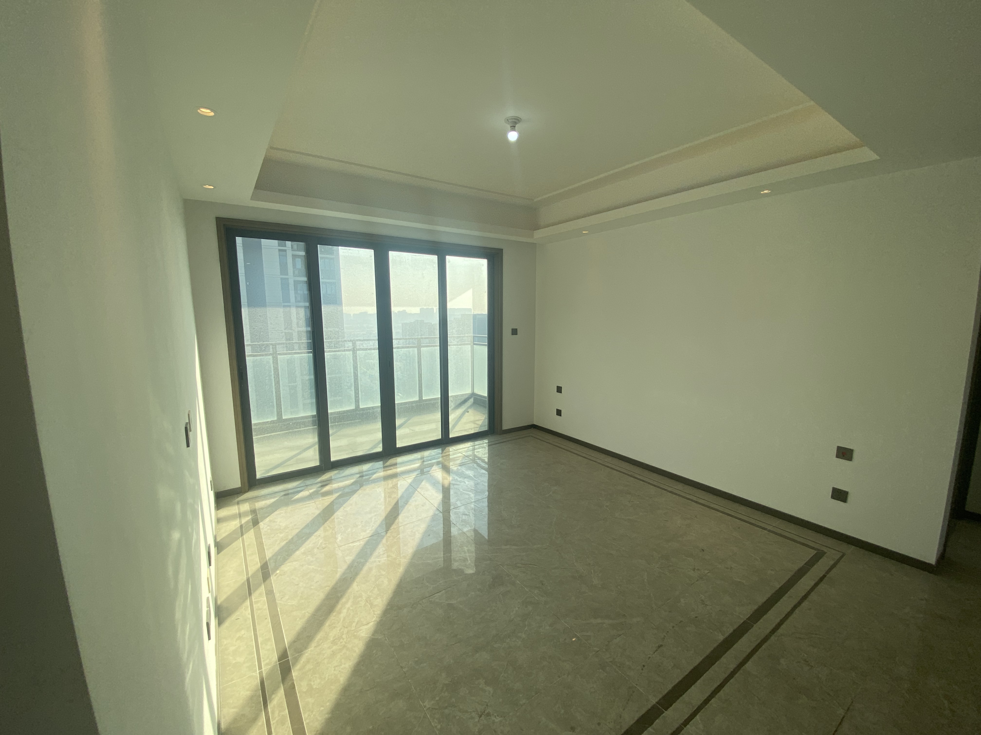 都会沁园 3室2厅2卫 123.17m&sup2;