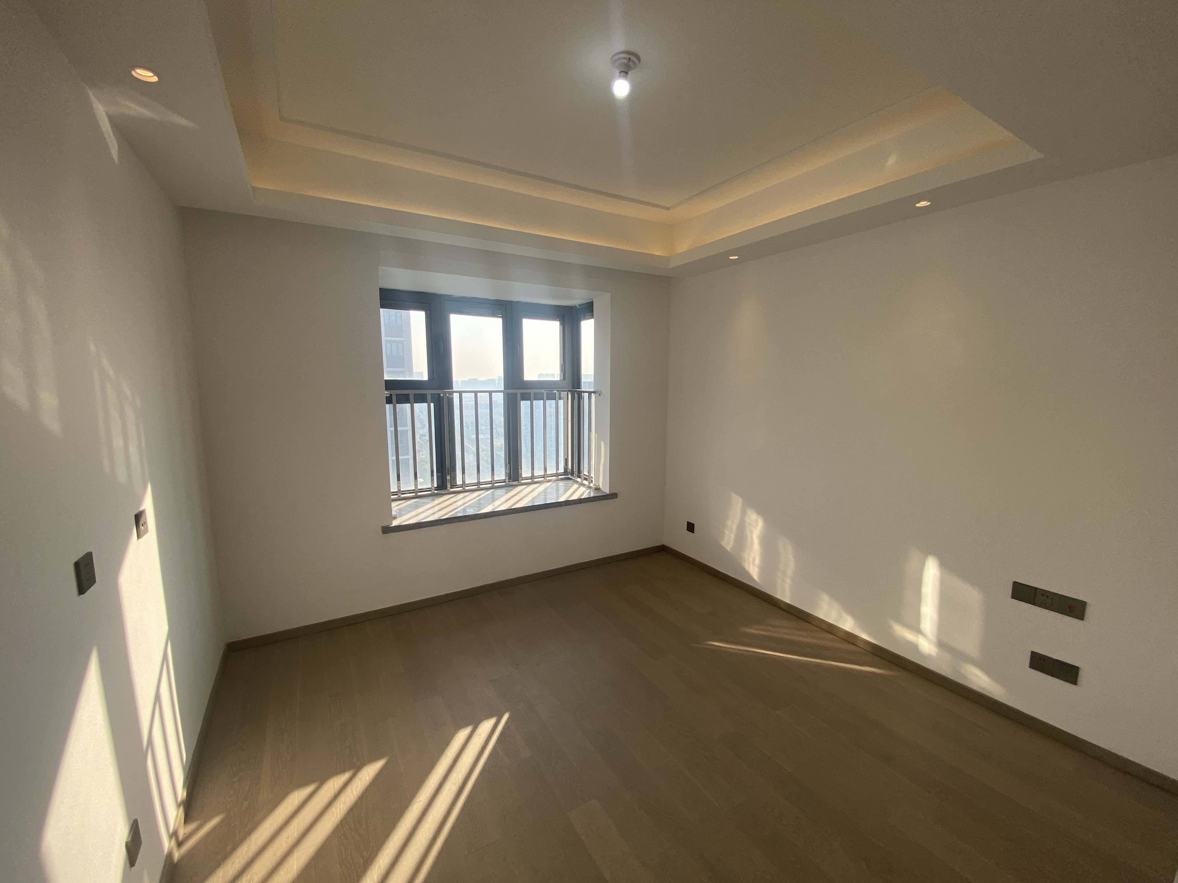 都会沁园 3室2厅2卫 123.17m&sup2;