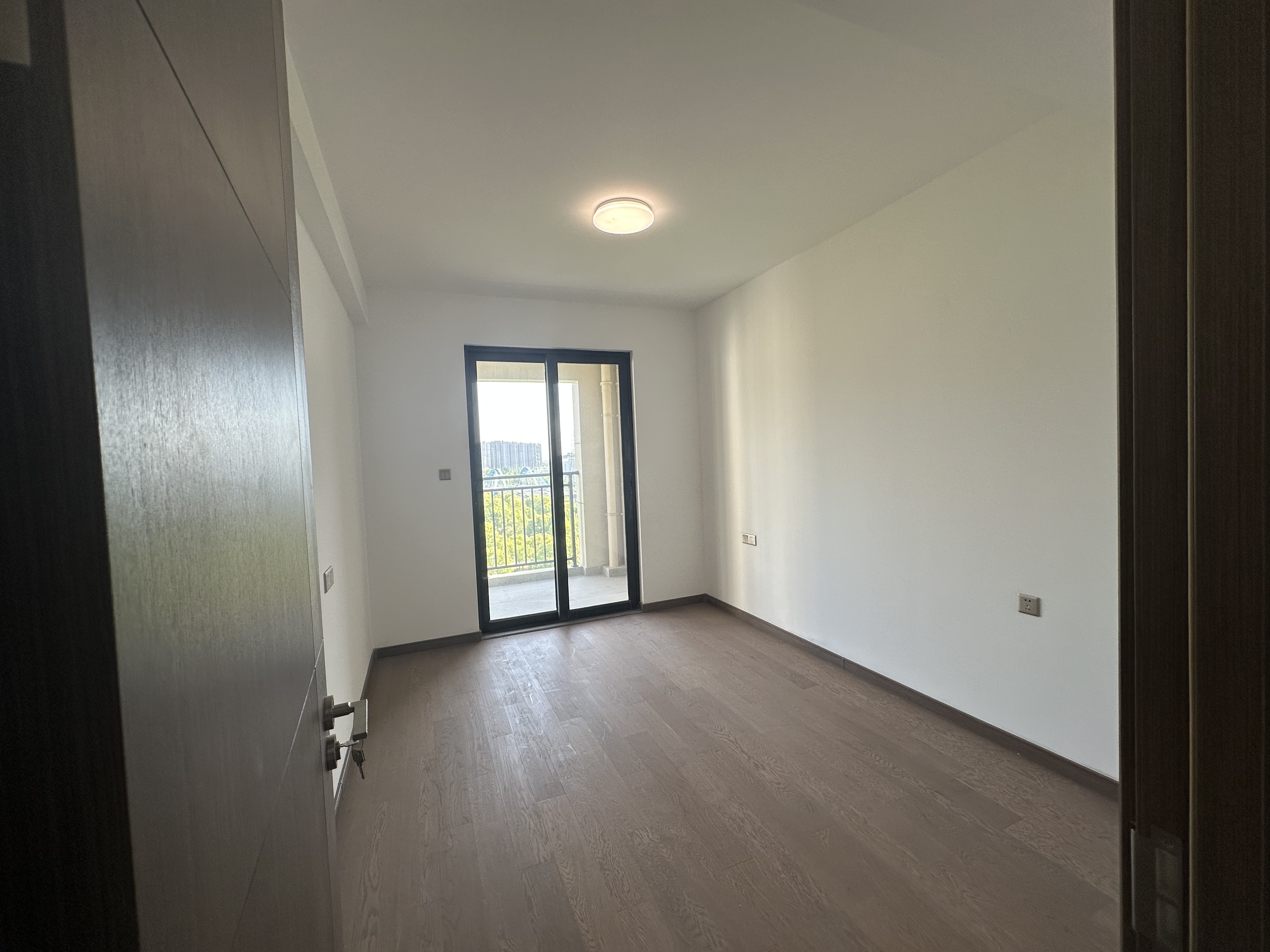 中海上东区 4室2厅2卫 143.4m&sup2;