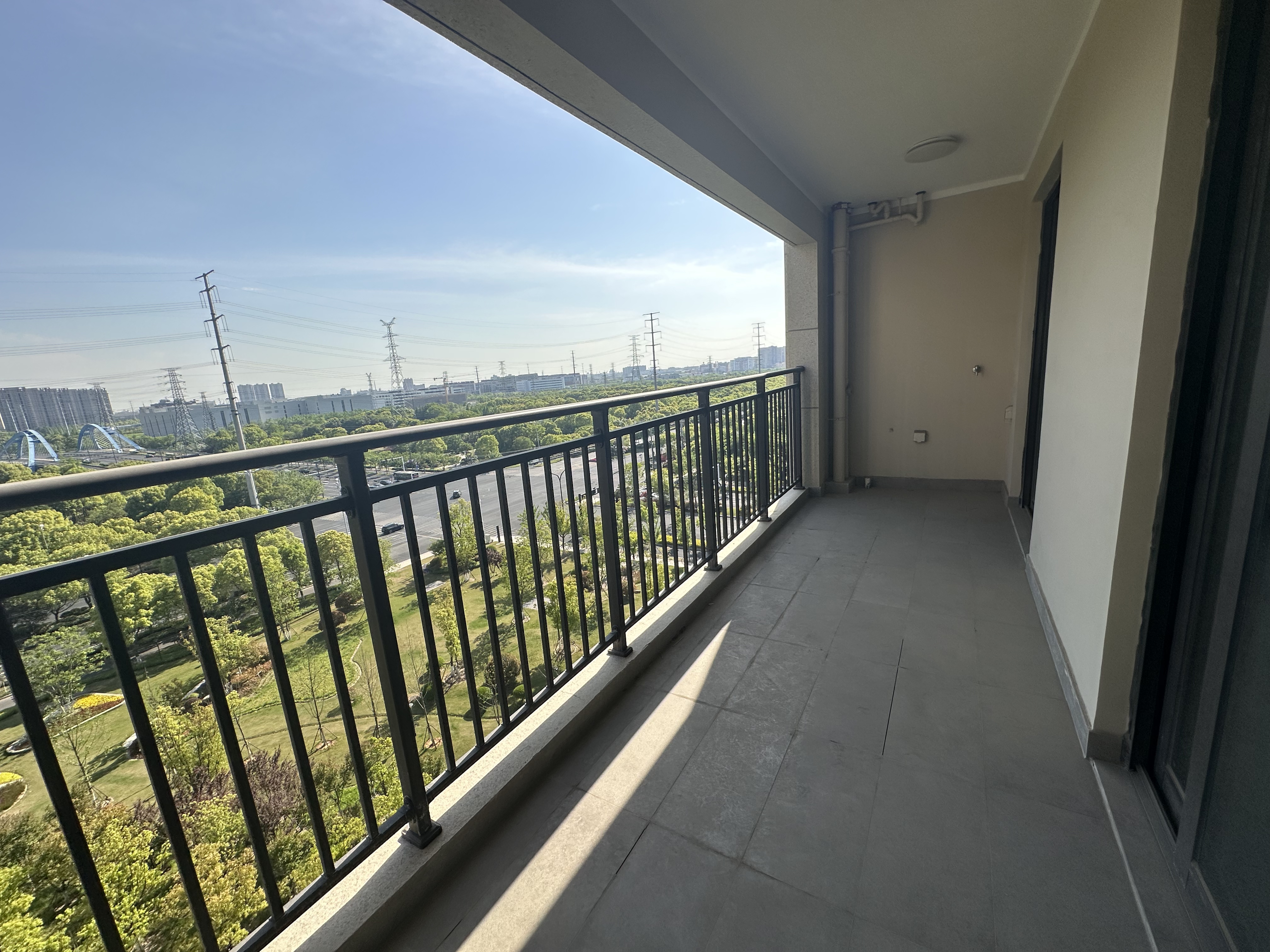 中海上东区 4室2厅2卫 143.4m&sup2;
