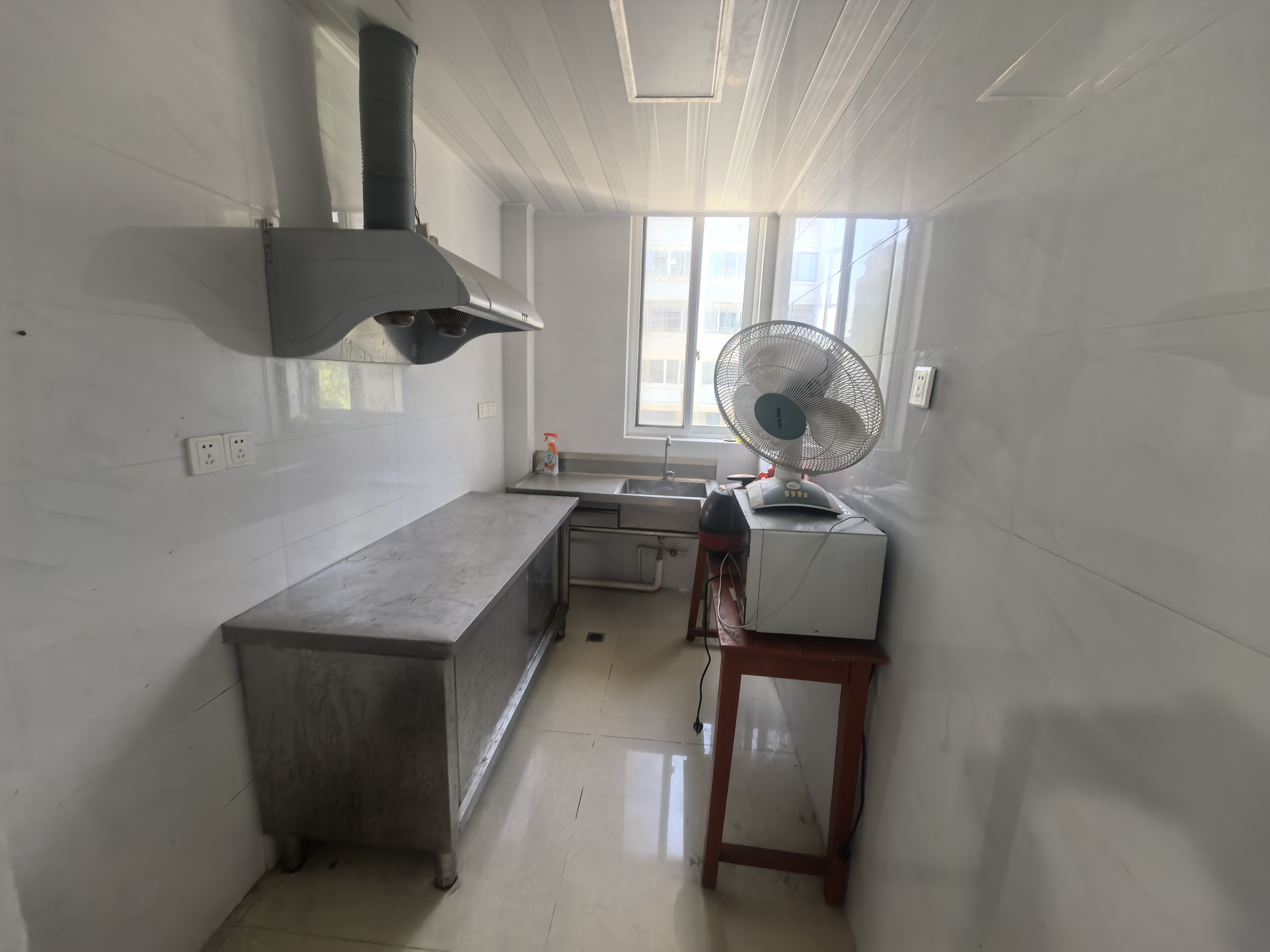 盆架桥花苑 2室1厅1卫 70m&sup2;