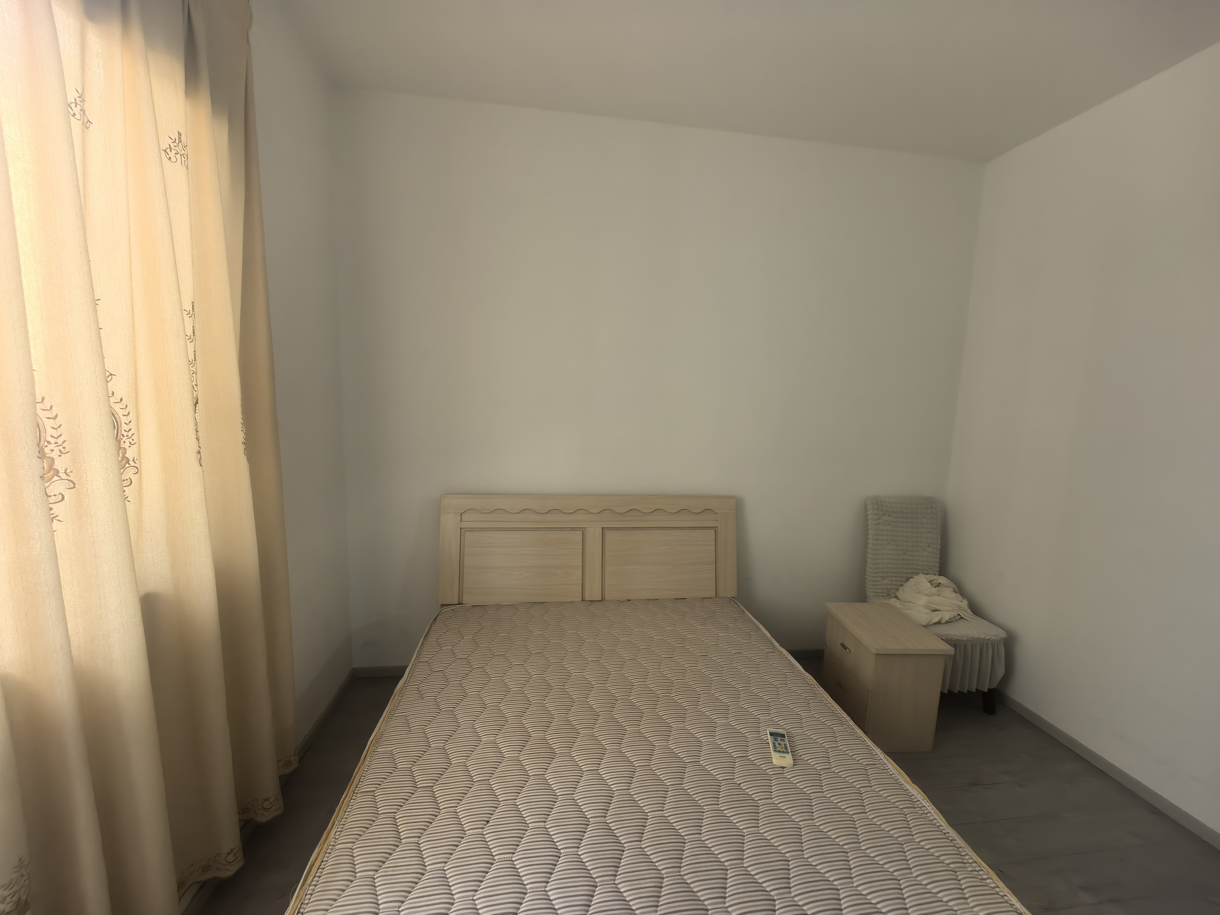 盆架桥花苑 2室1厅1卫 70m&sup2;