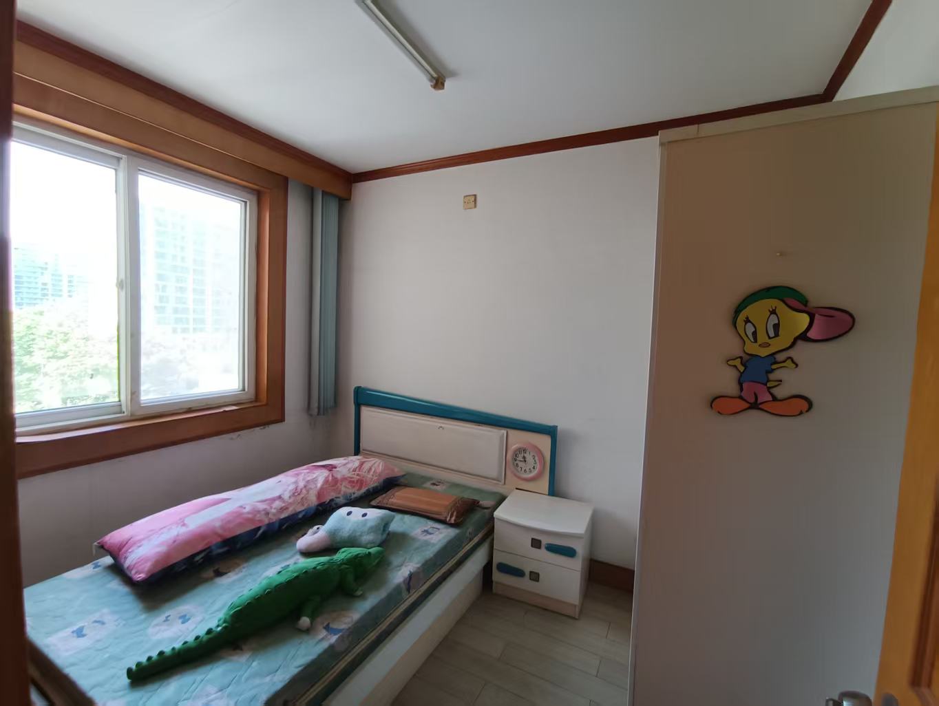 越江新村 3室1厅1卫 98m&sup2;