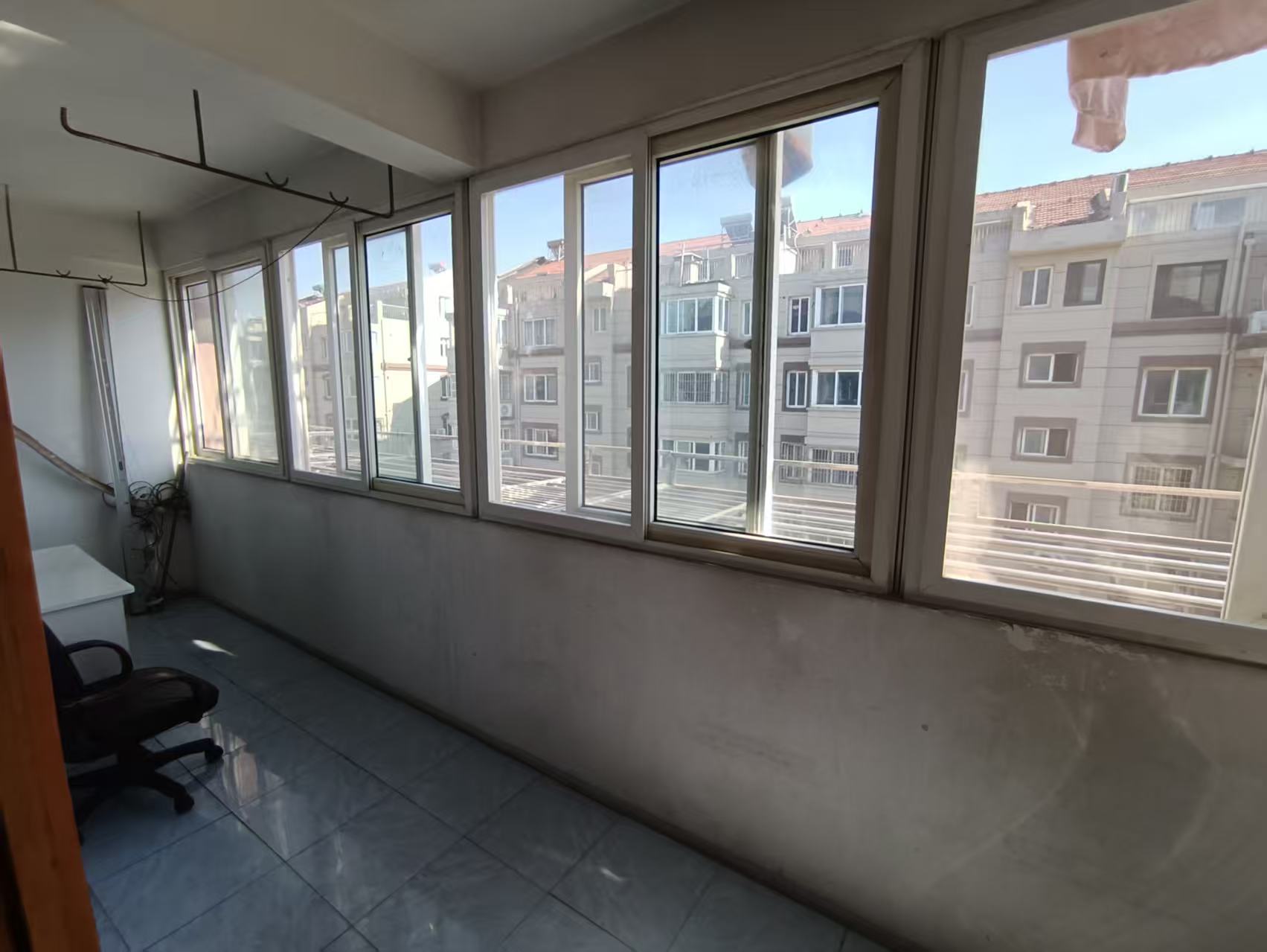 越江新村 3室1厅1卫 98m&sup2;