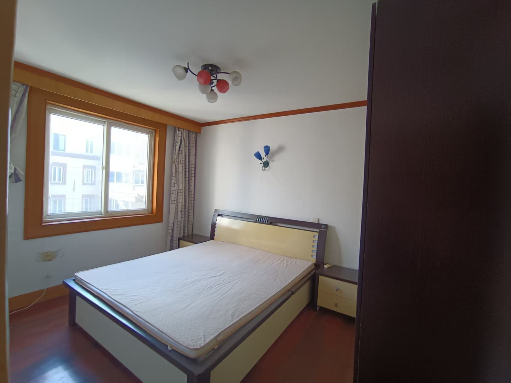 越江新村 3室1厅1卫 98m&sup2;