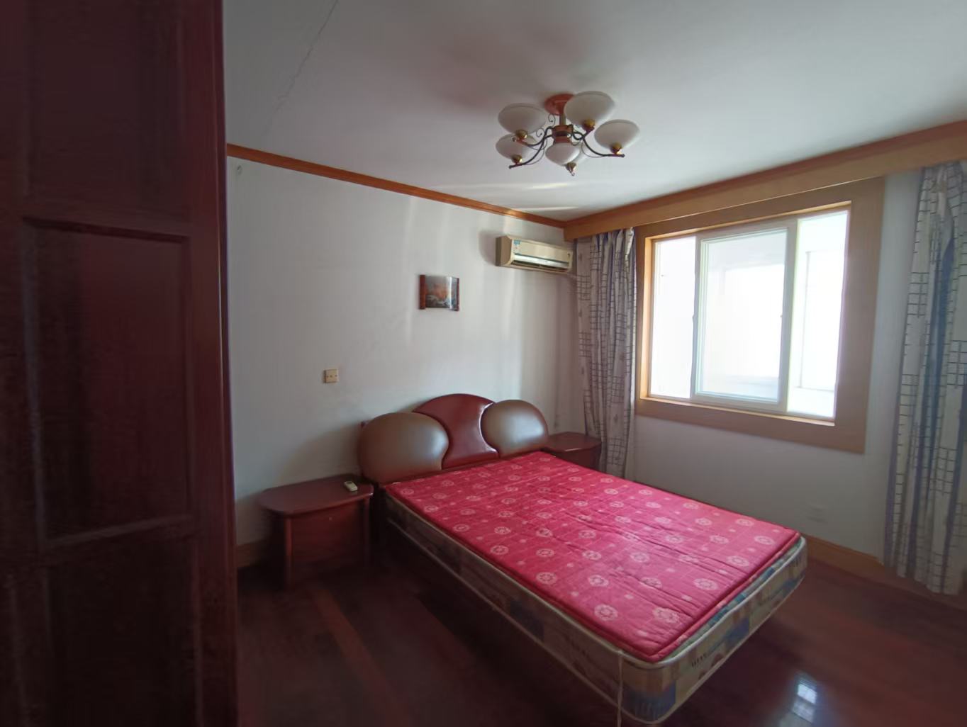 越江新村 3室1厅1卫 98m&sup2;