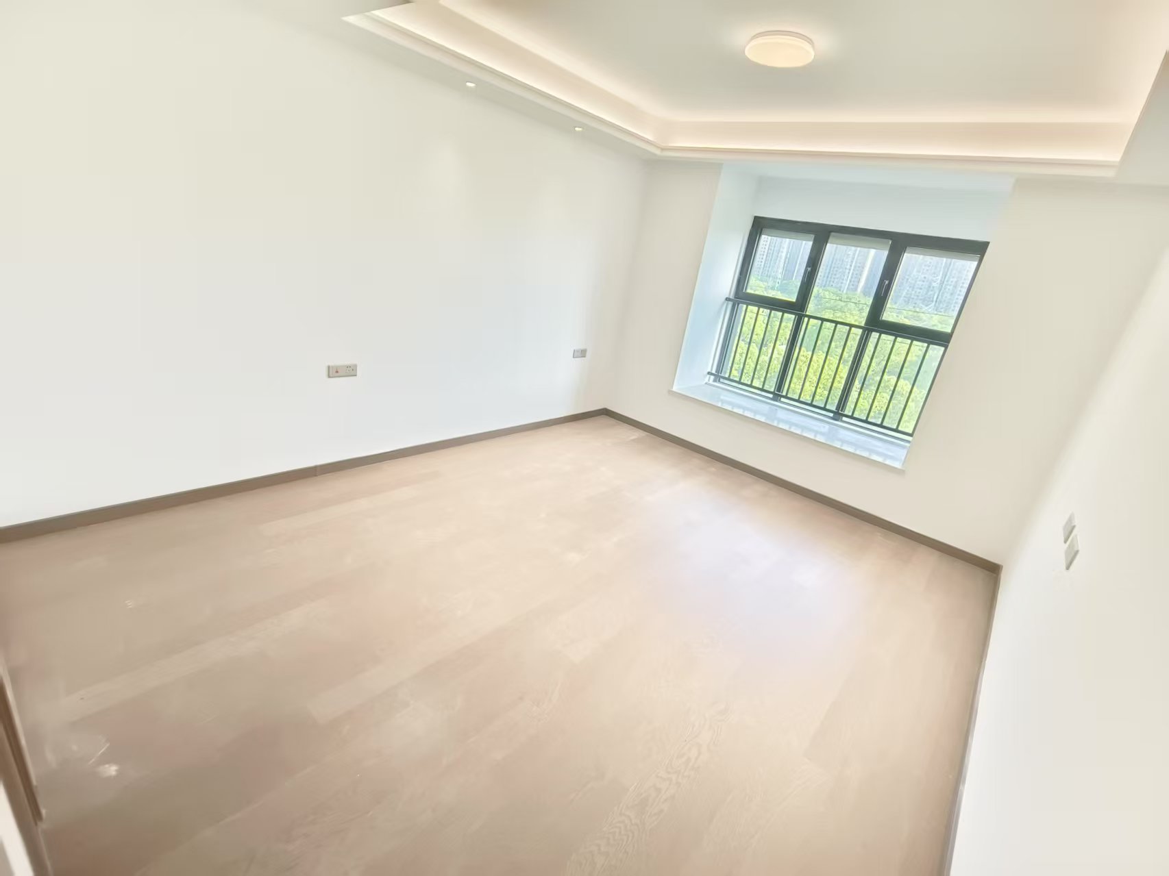 中海上东区 3室2厅2卫 125m&sup2;