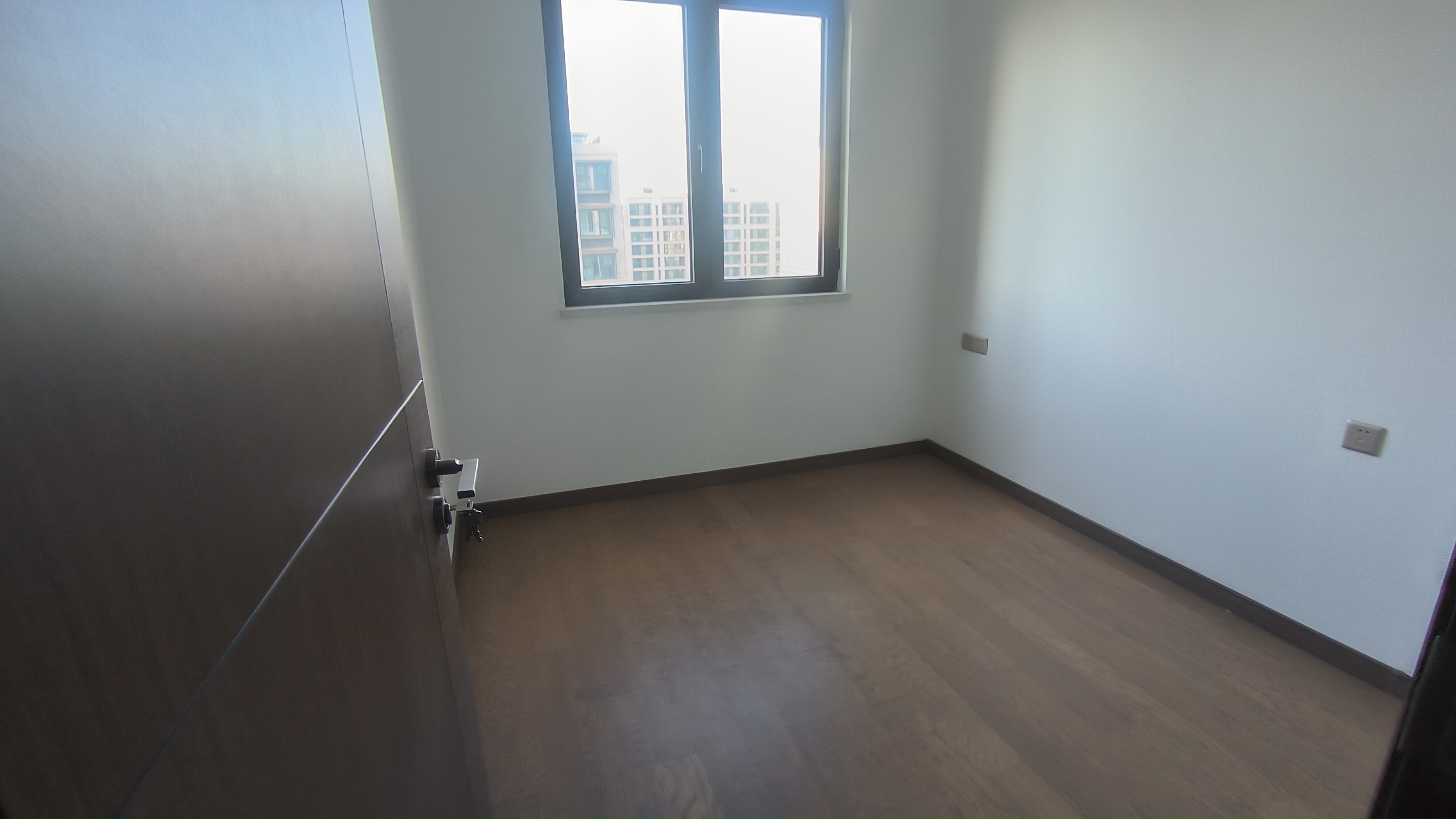 中海上东区 4室2厅2卫 143.4m&sup2;