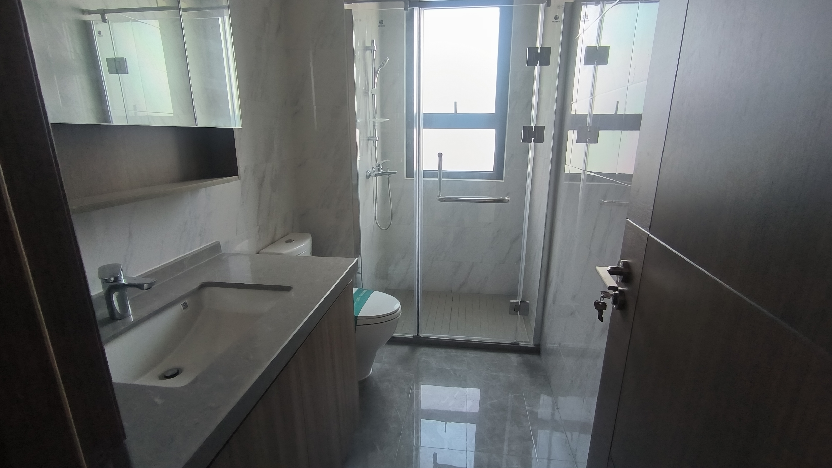 中海上东区 4室2厅2卫 143.4m&sup2;