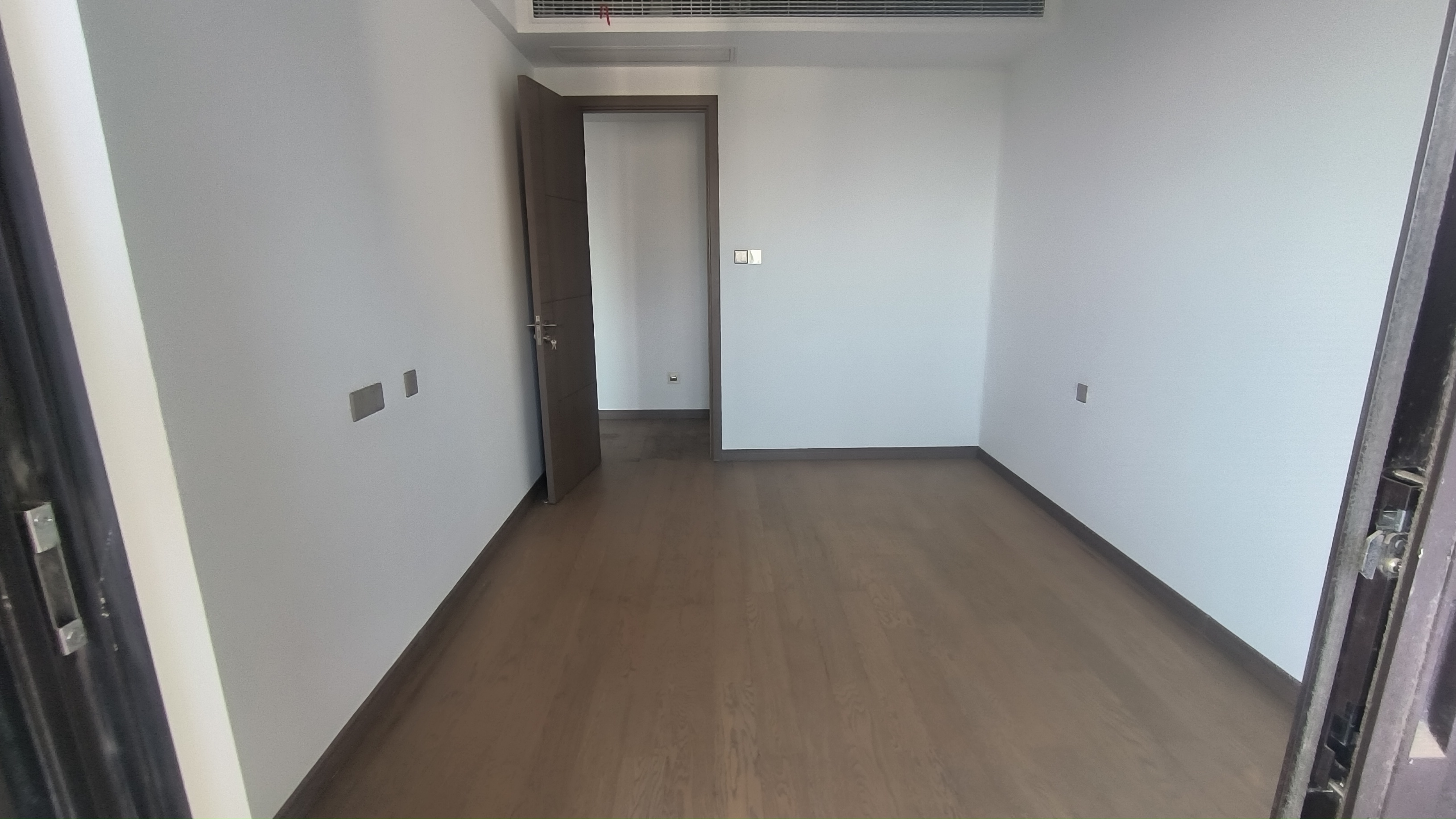 中海上东区 4室2厅2卫 143.4m&sup2;