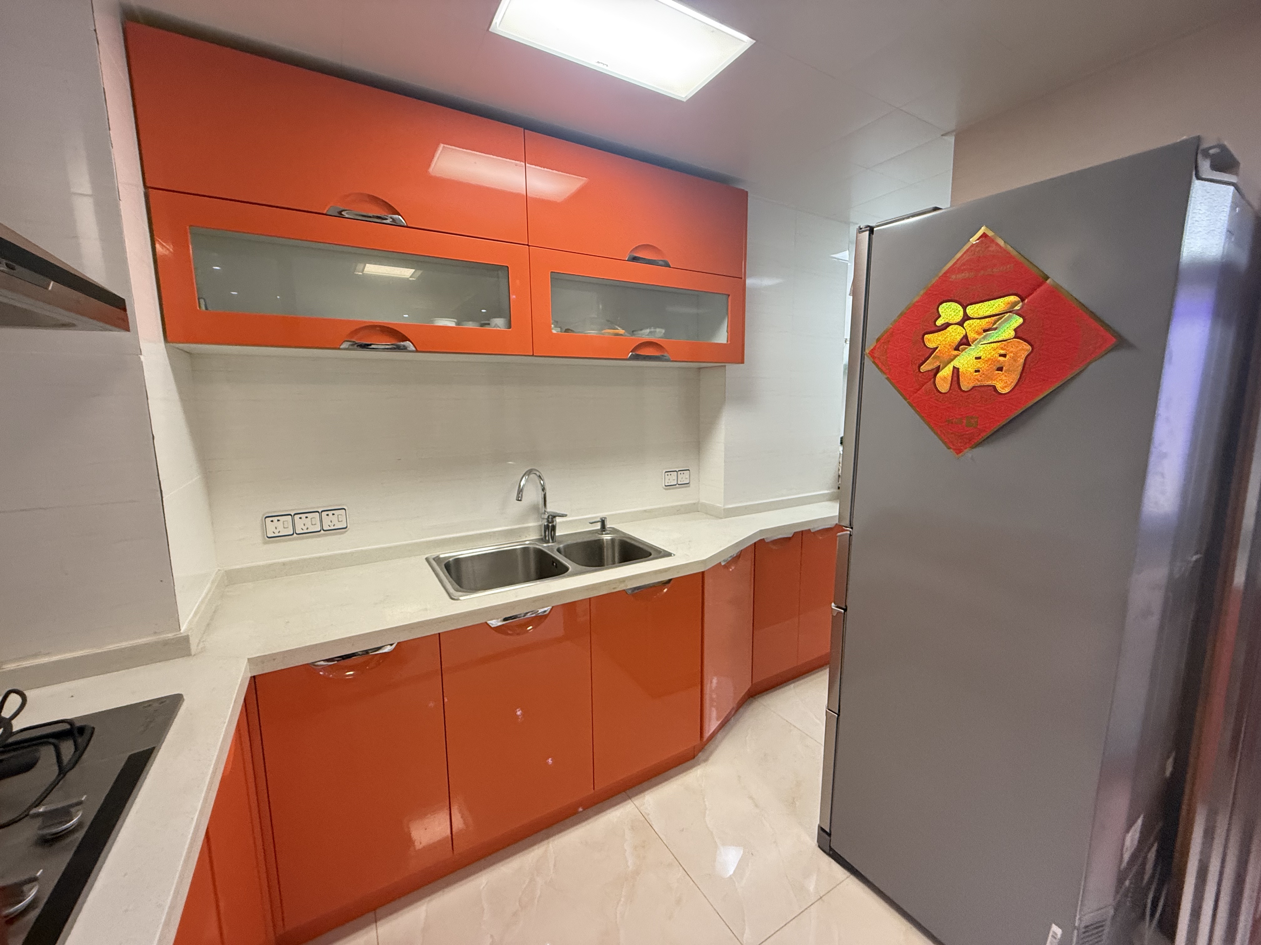 华强城一期 2室2厅1卫 87m&sup2;