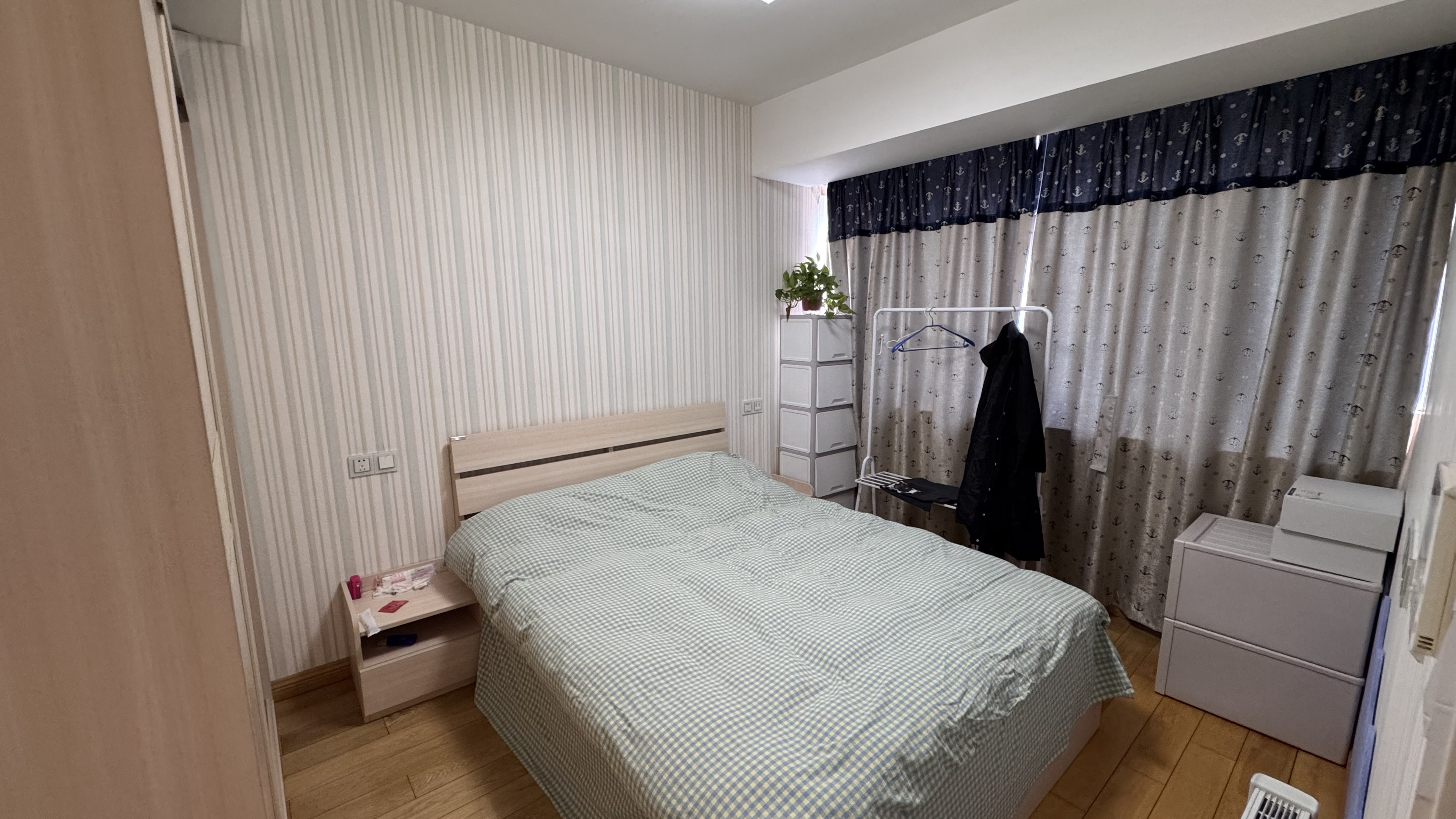 华强城一期 3室2厅2卫 118m&sup2;