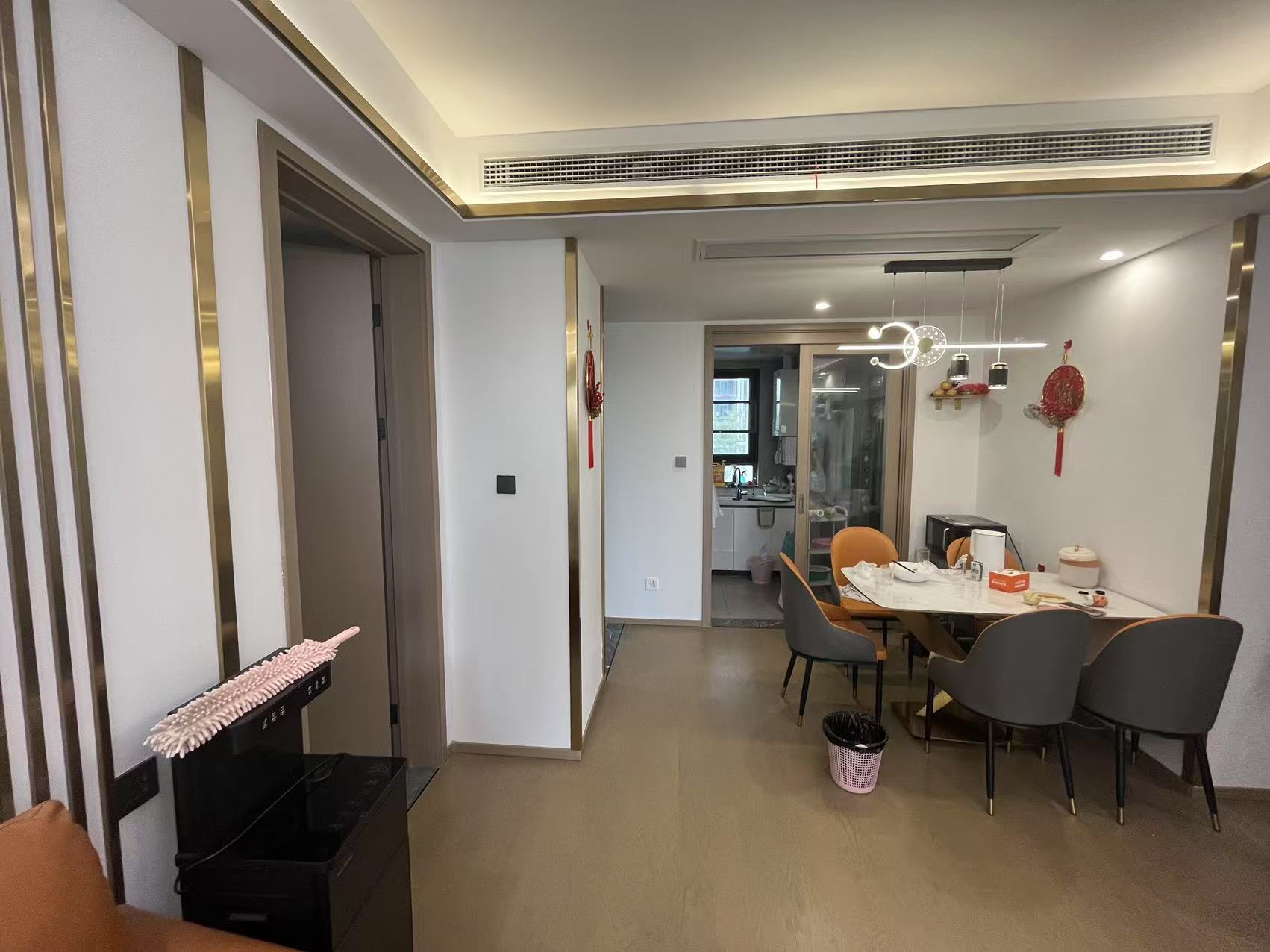 中铁逸都 3室2厅2卫 98.6m&sup2;