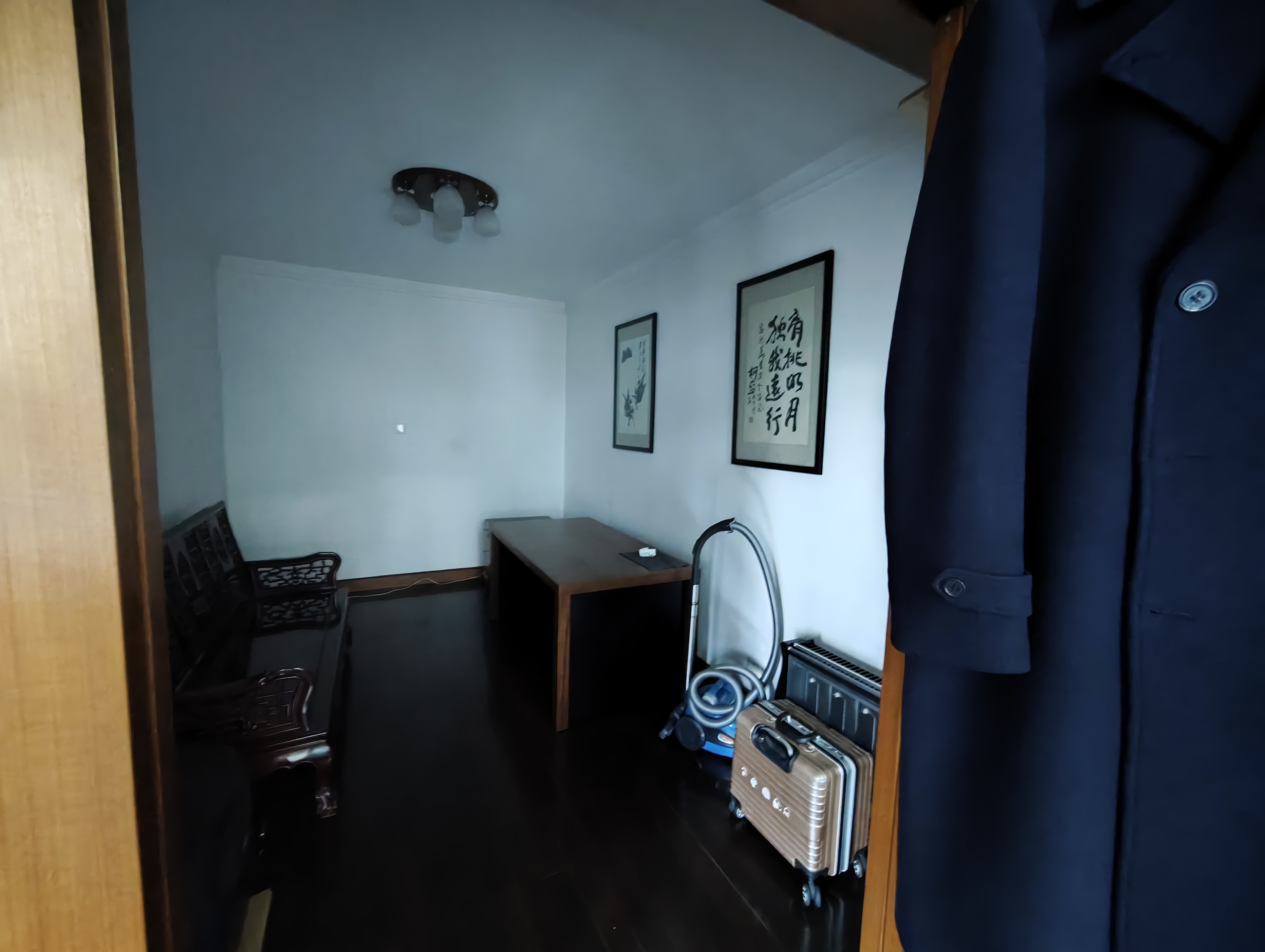 莲花苑 3室2厅2卫 136m&sup2;