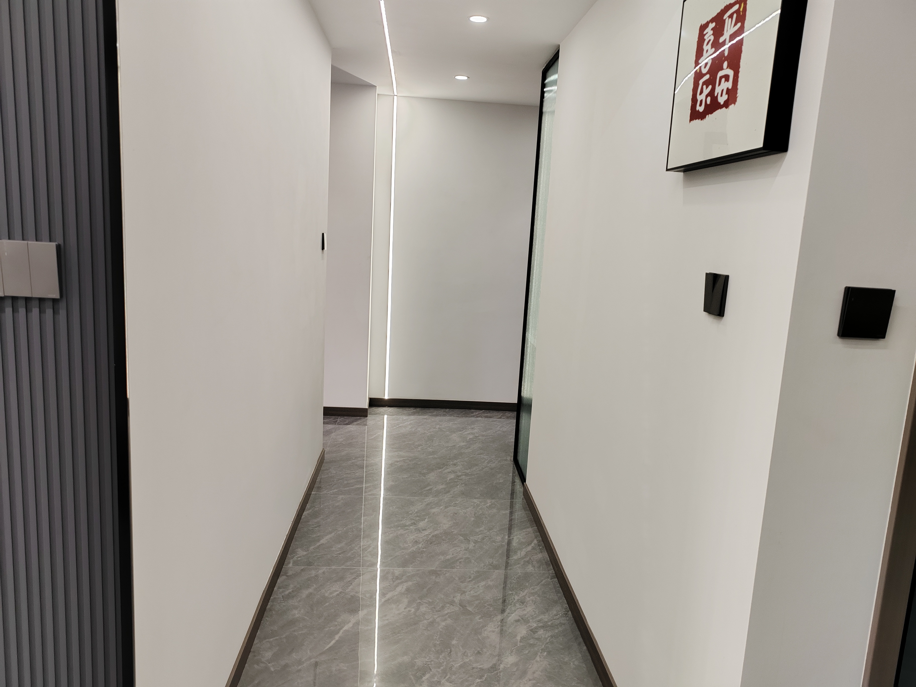 世家花园 3室2厅1卫 100m&sup2;