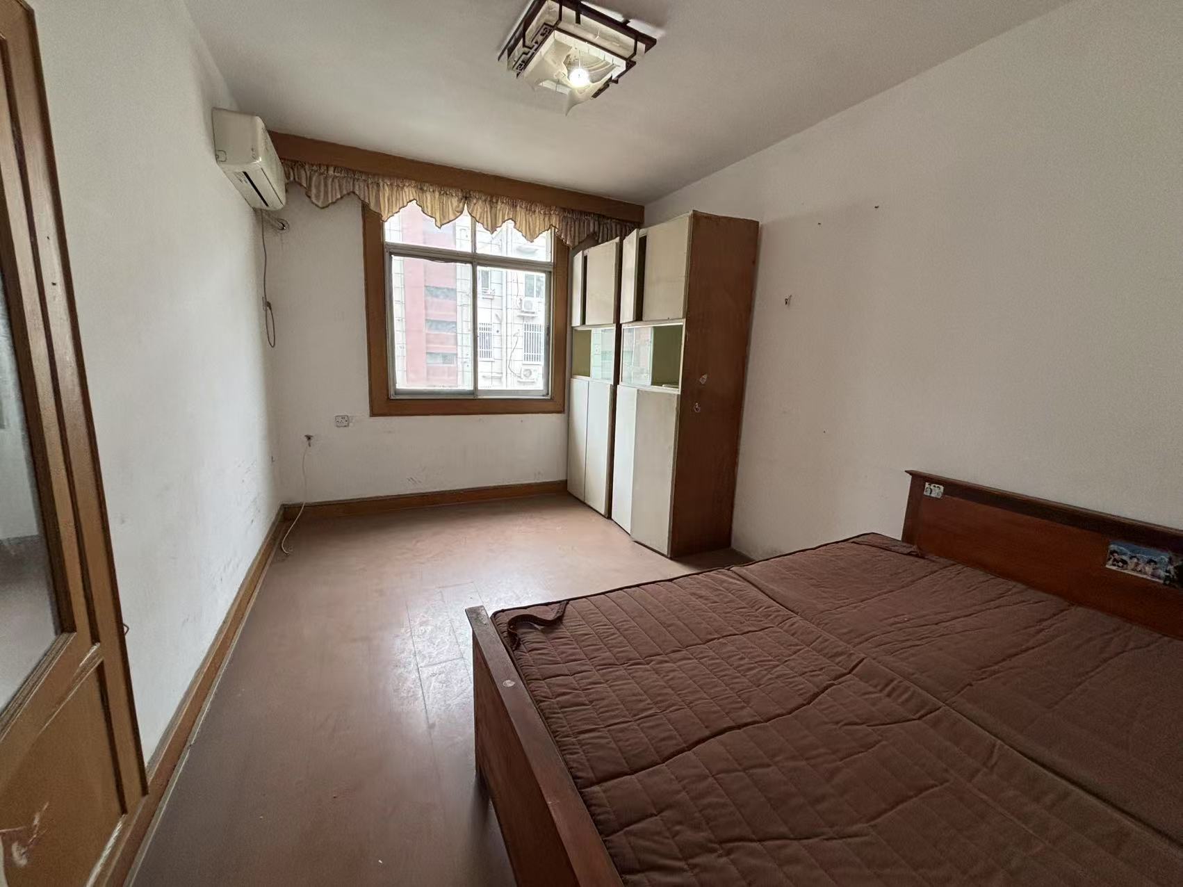 光明新村 2室1厅1卫 65.5m&sup2;