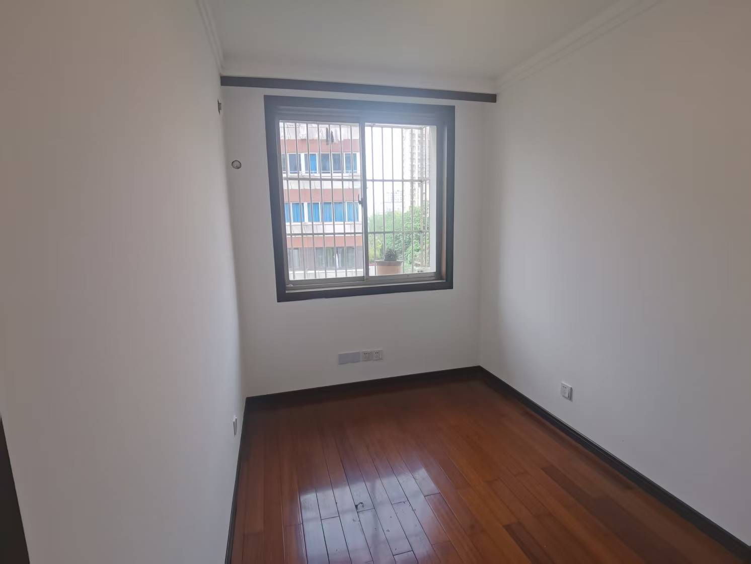 光明花苑(崇川区) 3室2厅1卫 108m&sup2;