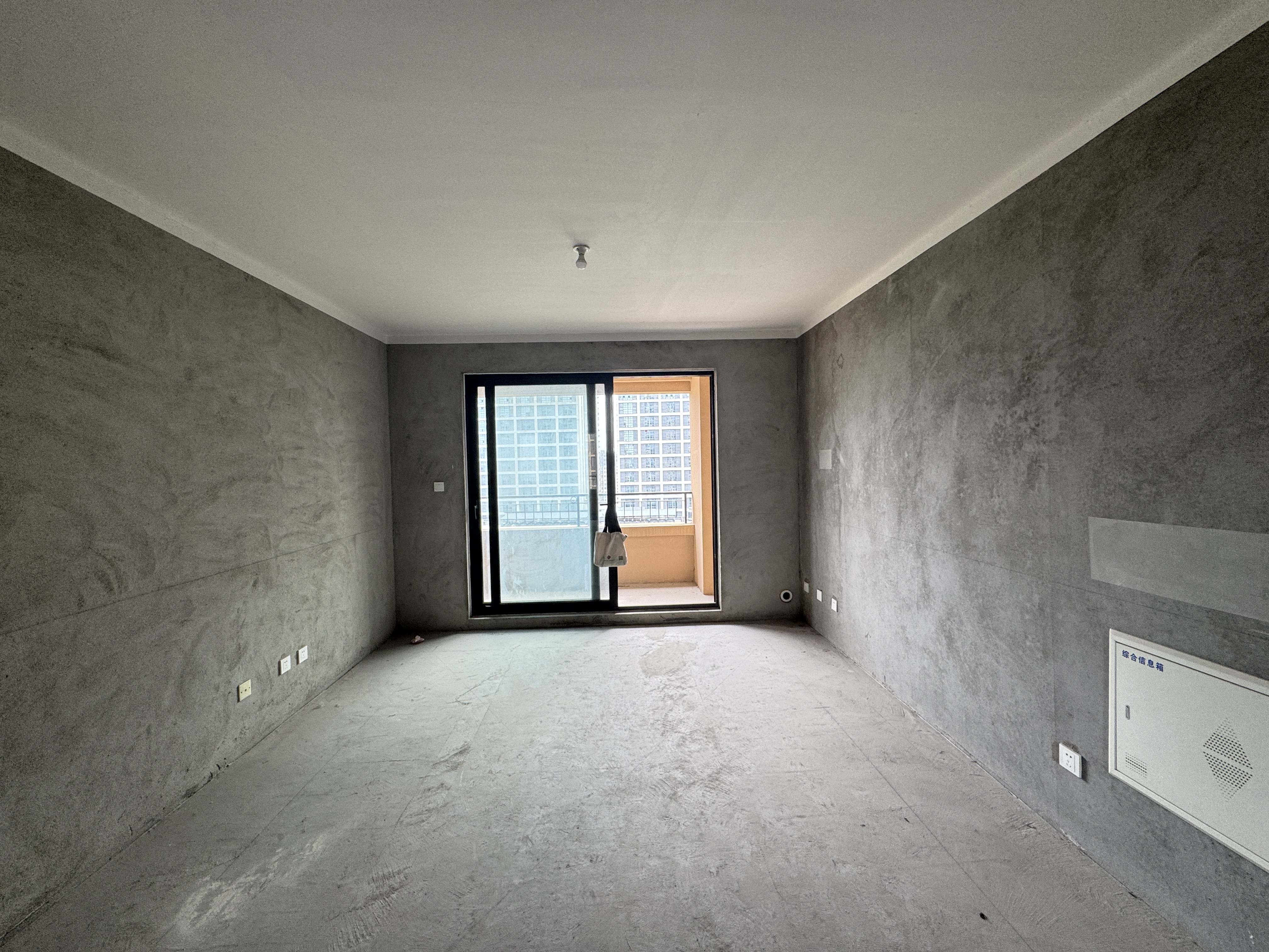 保利香槟国际 4室2厅2卫 139m&sup2;