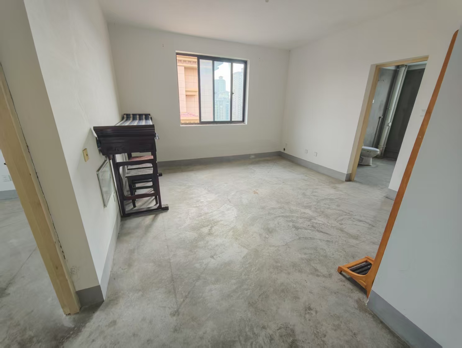 观河华府 2室2厅1卫 100m&sup2;