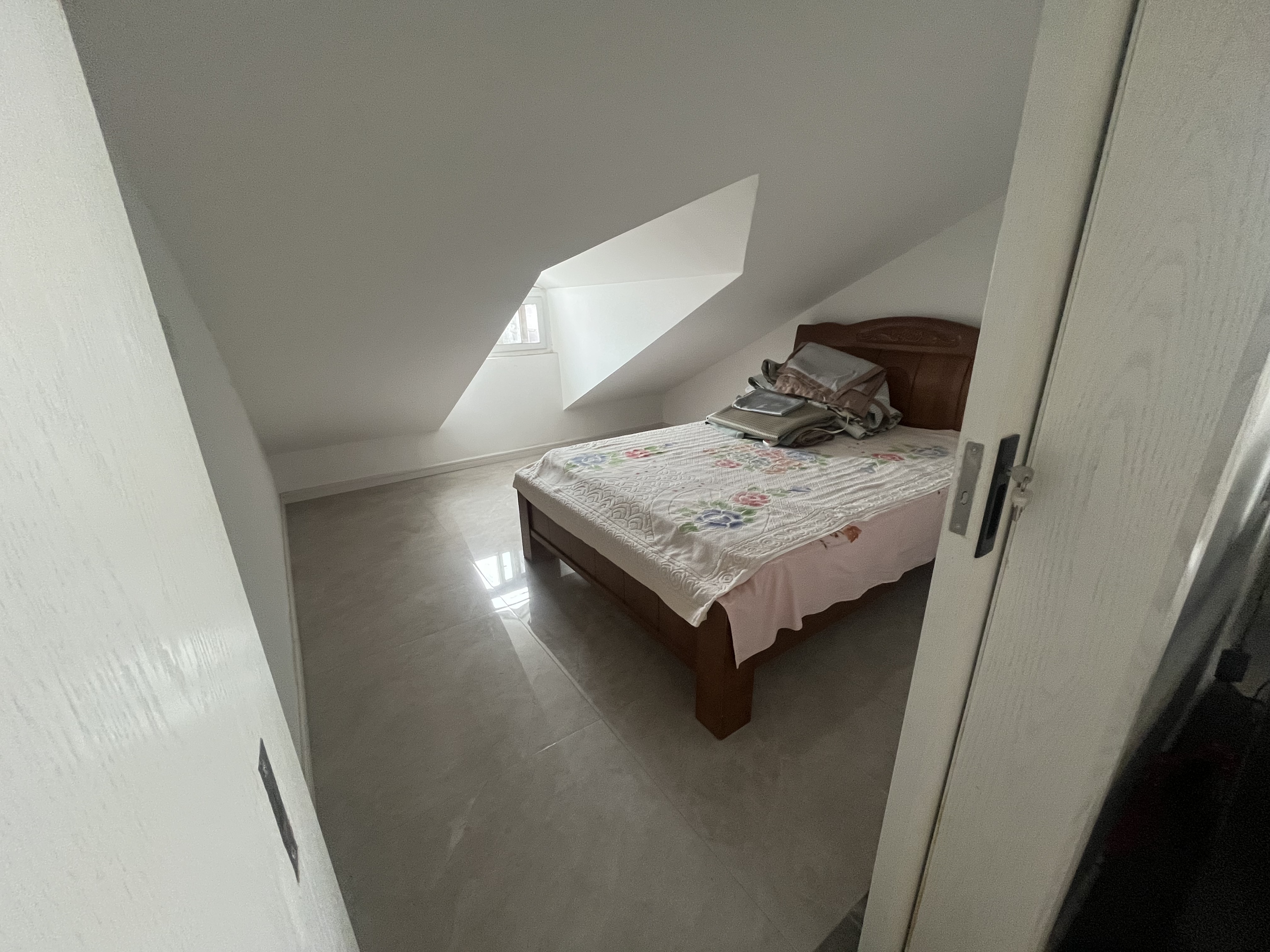 新港花苑 2室1厅1卫 93.50m&sup2;