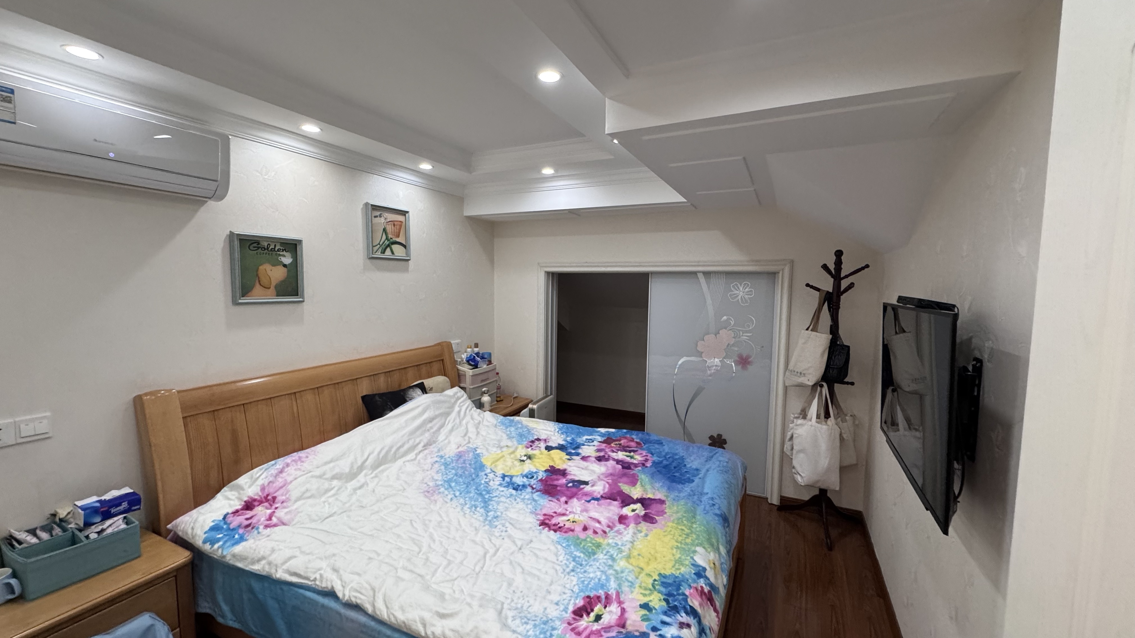华强城一期 4室2厅2卫 190m&sup2;