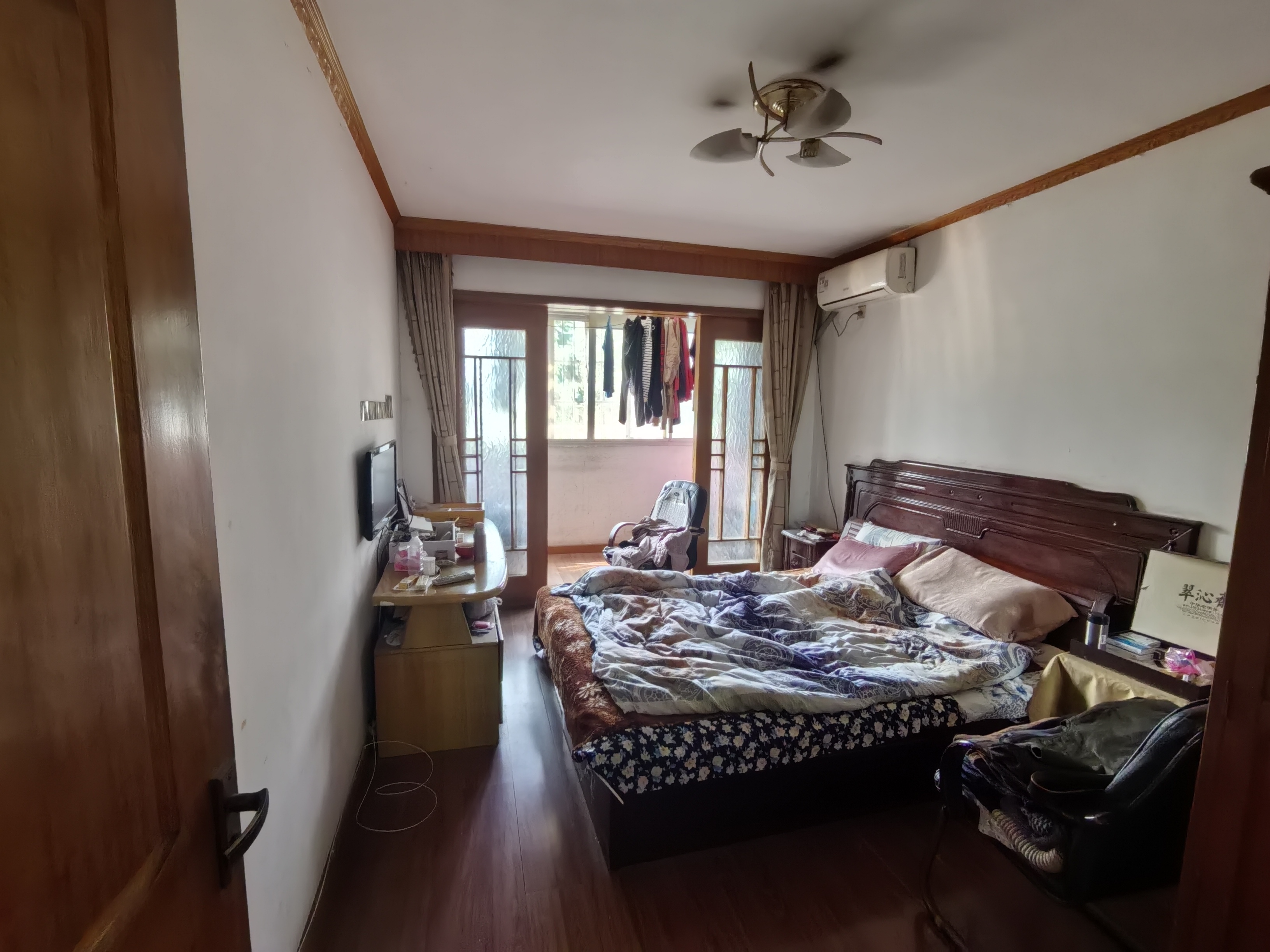 怡园新村 3室2厅1卫 93.52m&sup2;