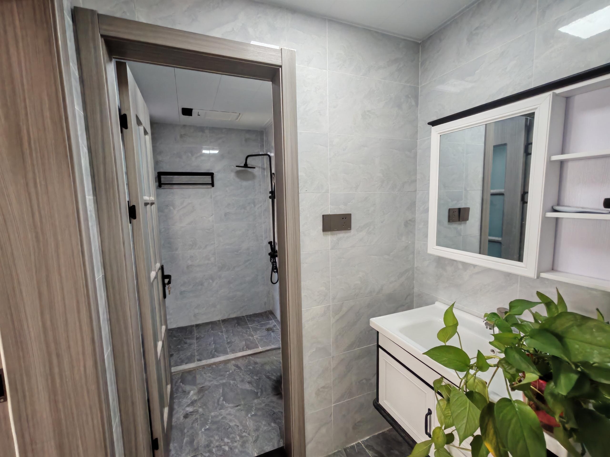 融创荣润&middot;玖樟台 2室2厅1卫 75m&sup2;