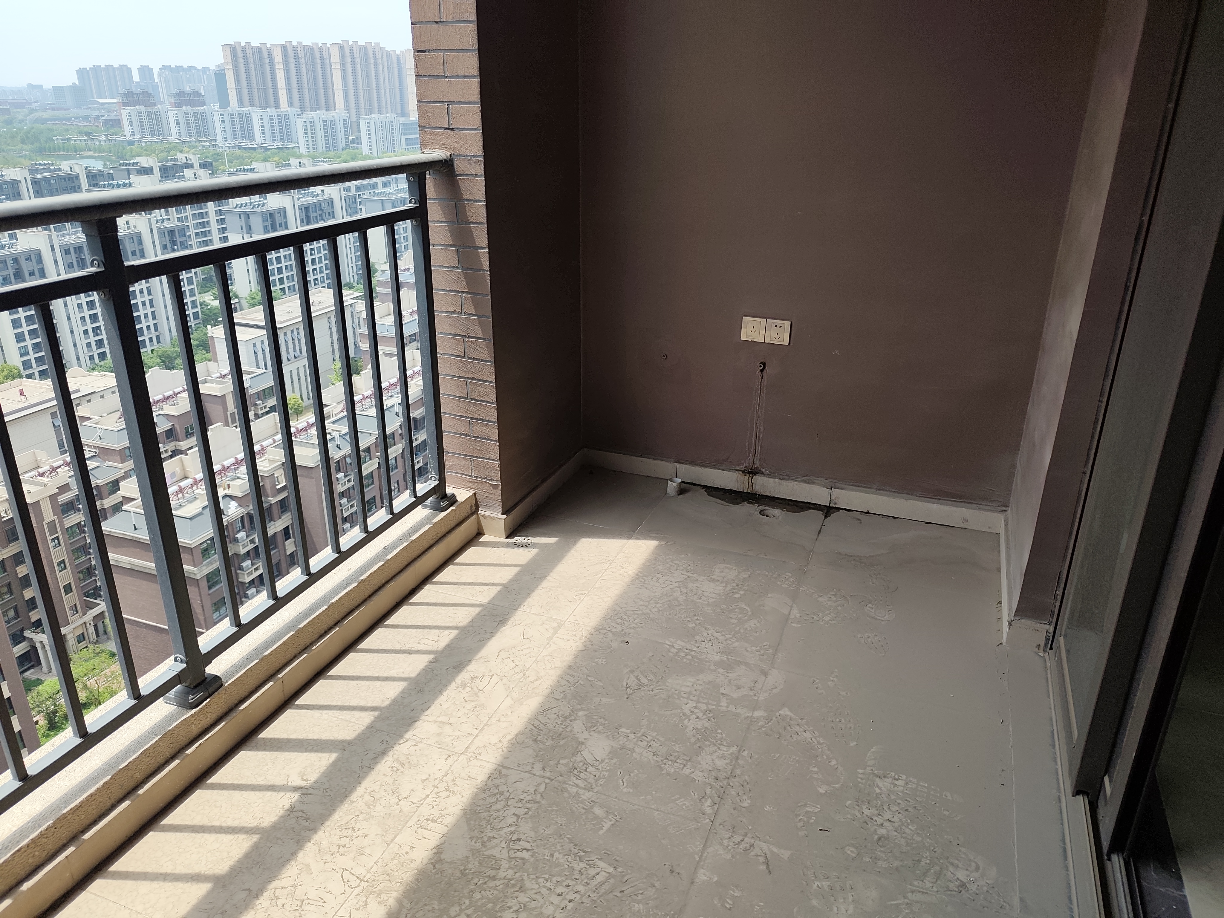 林肯公园 3室2厅1卫 92m&sup2;