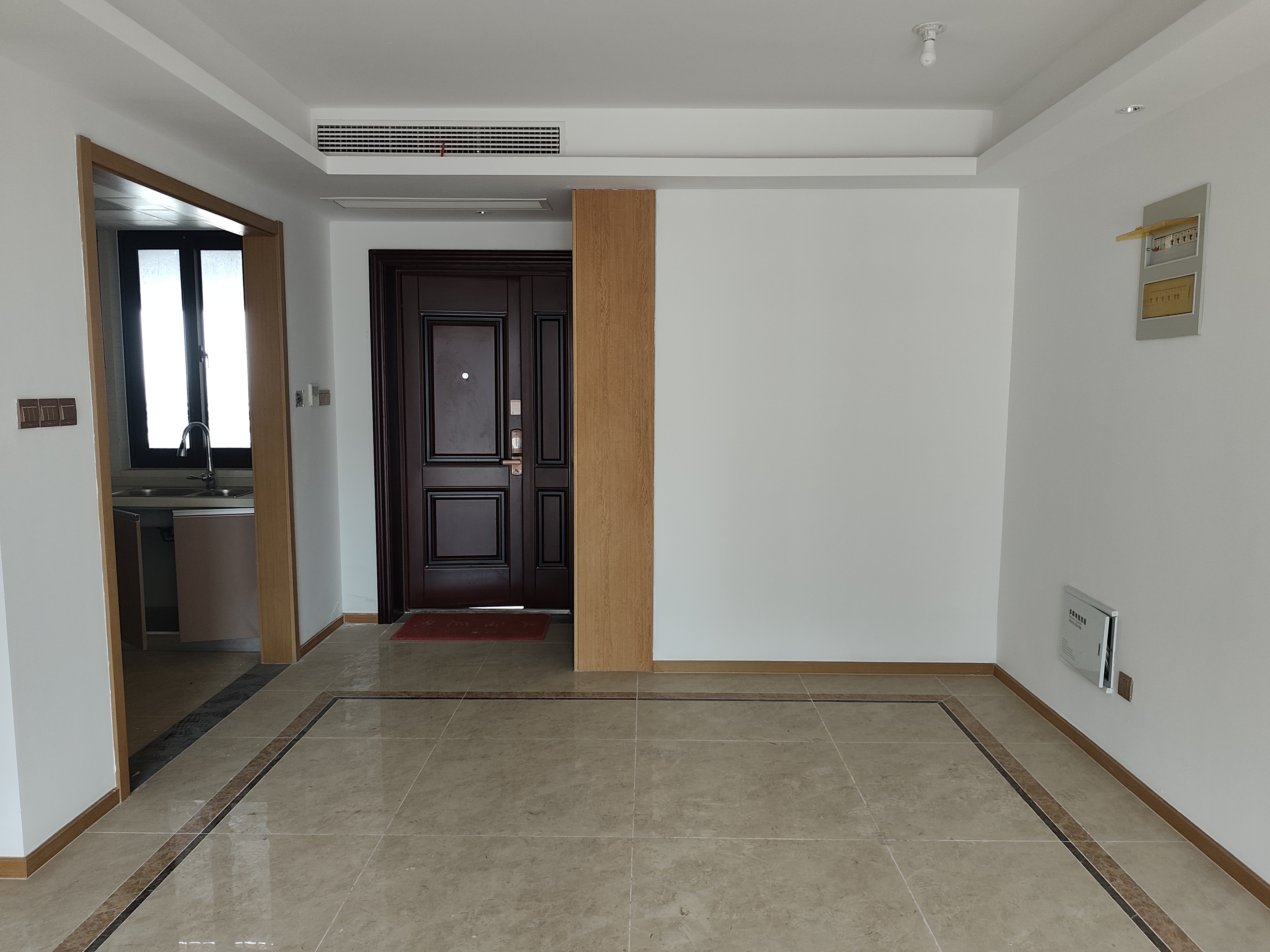 林肯公园 3室2厅1卫 92m&sup2;