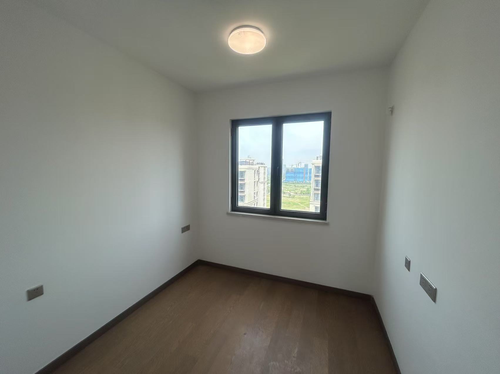 中海上东区 4室2厅2卫 144m&sup2;